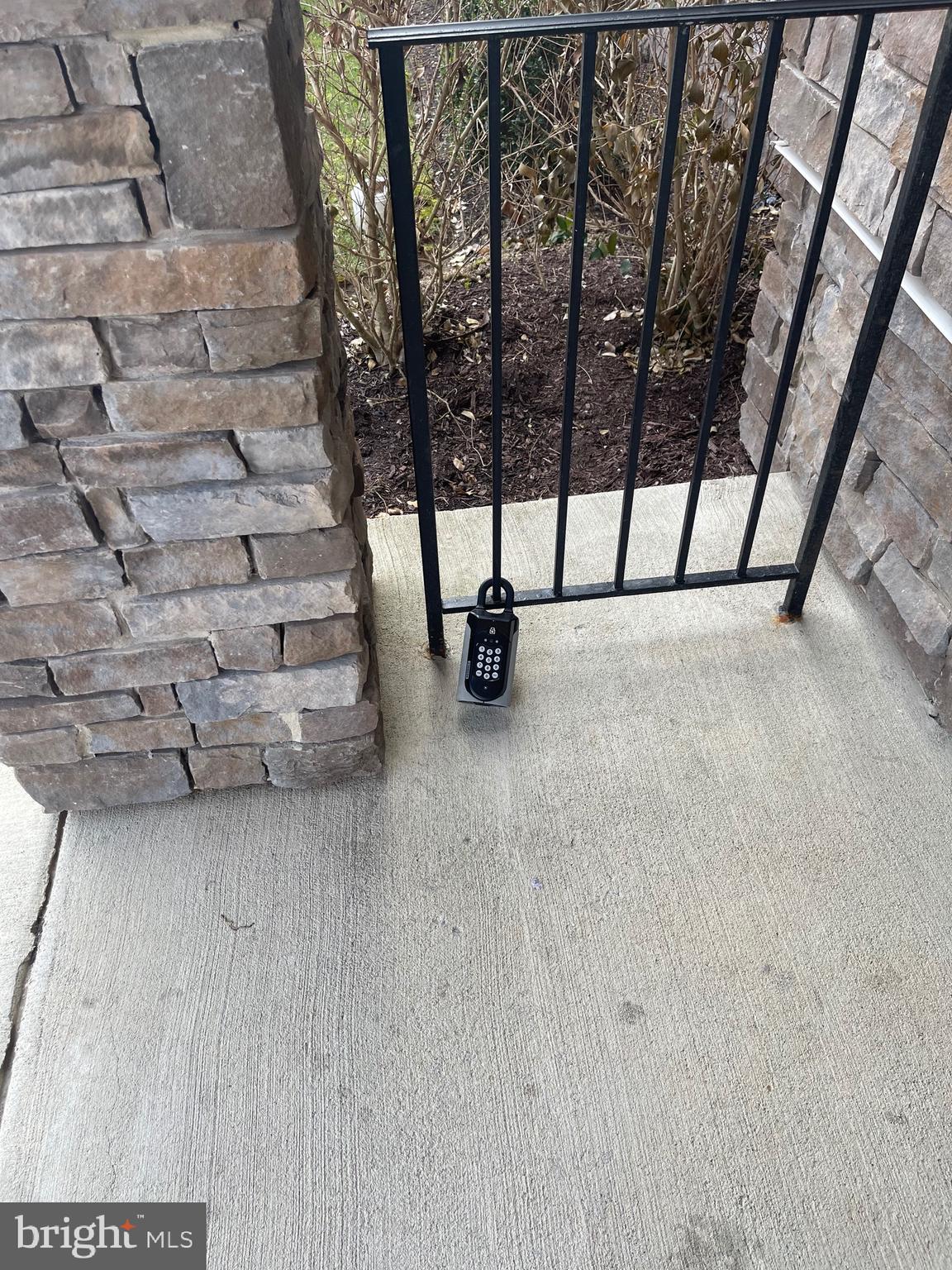 LAKE LINGANORE TOWN CENTER - Residential