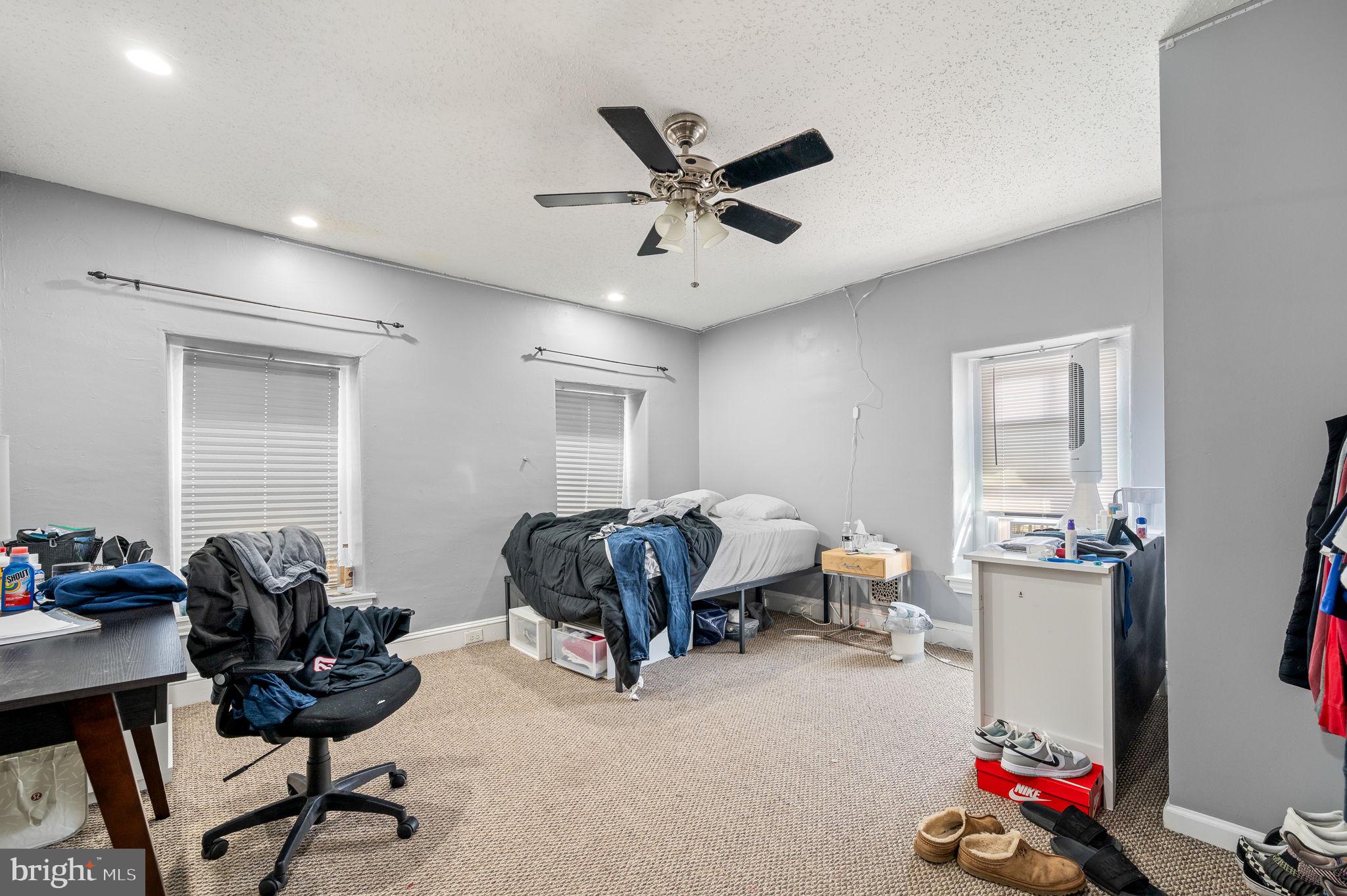 PHILADELPHIA - Residential Lease