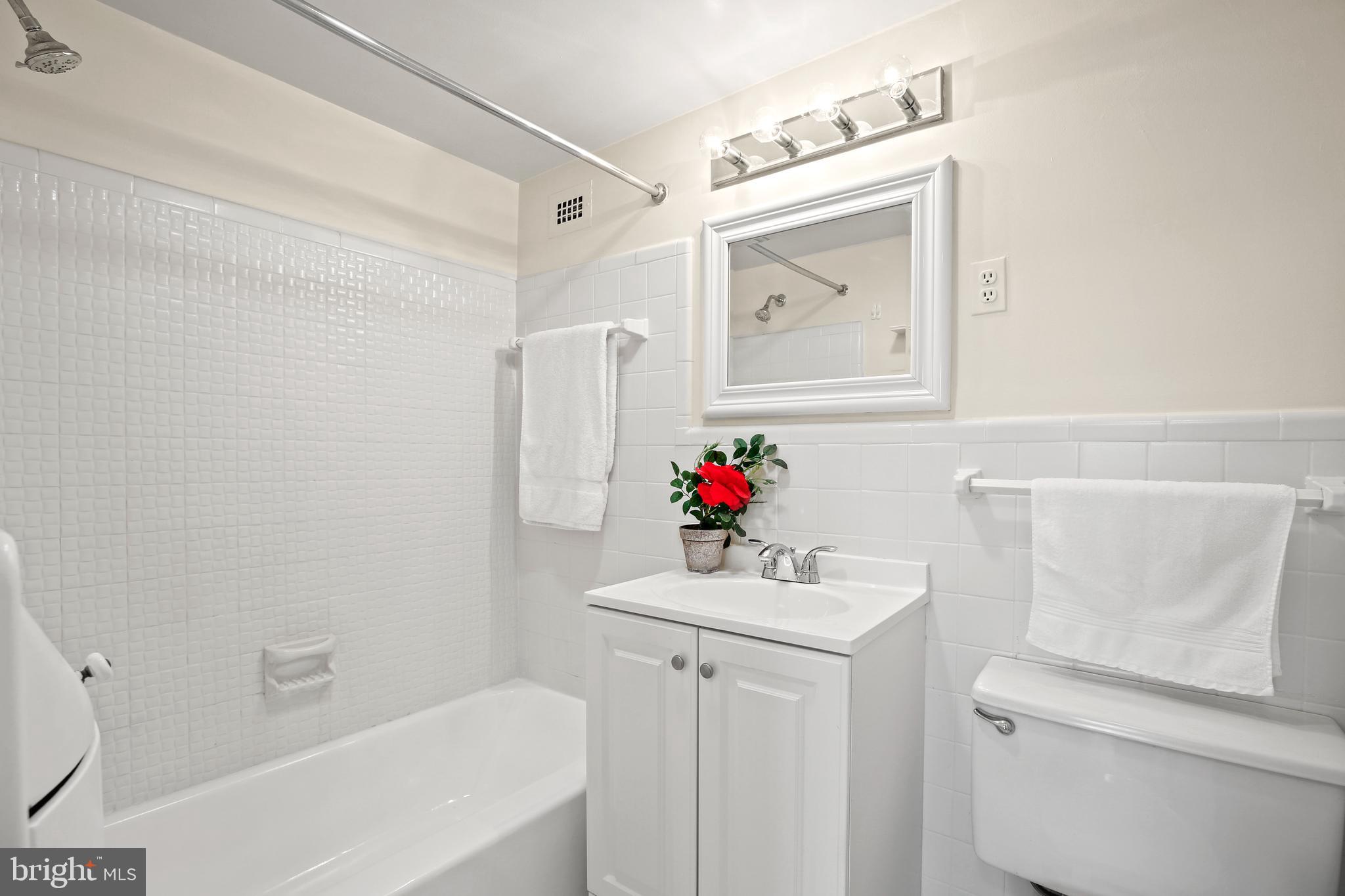 GROSVENOR PARK - Residential Lease