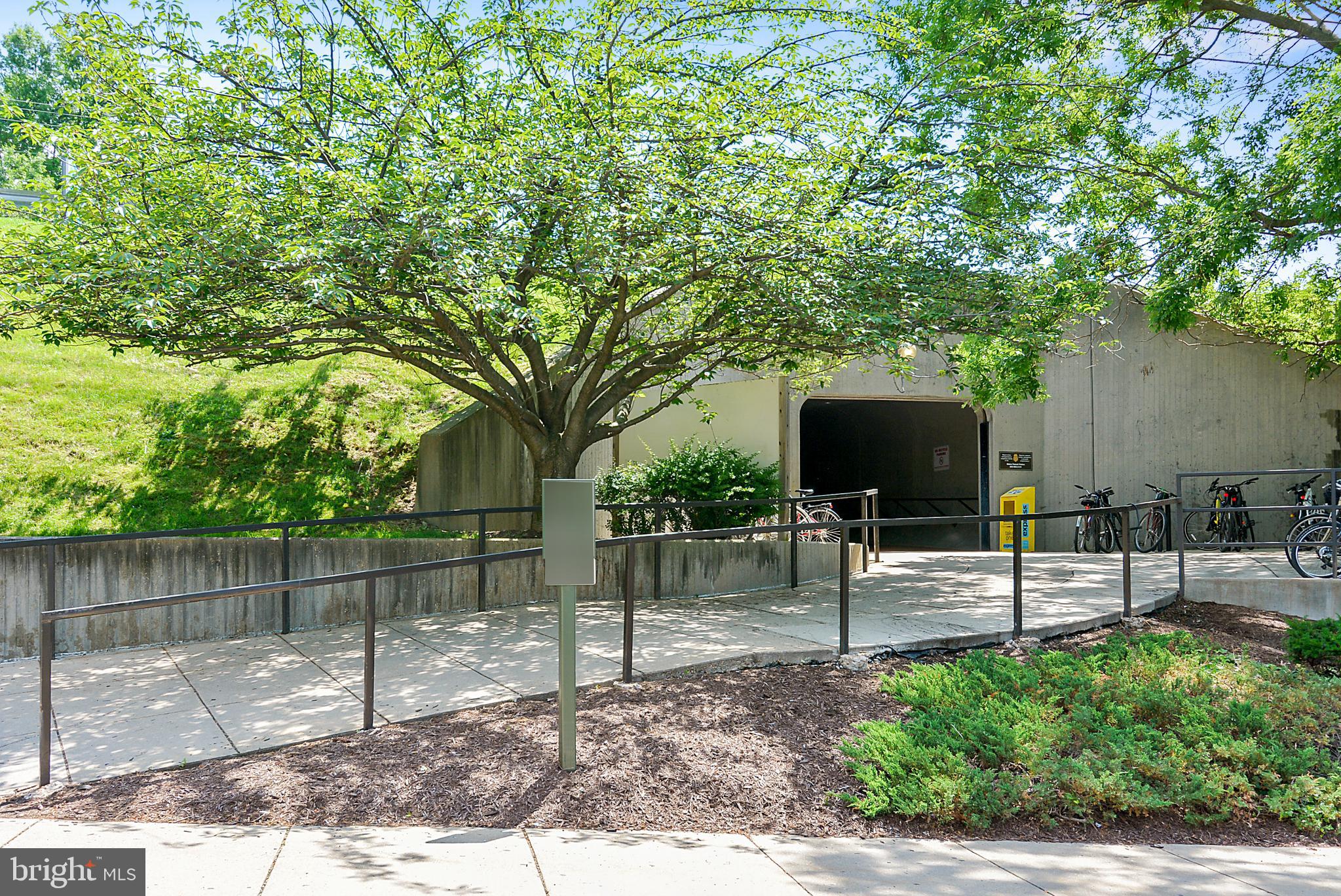 GROSVENOR PARK - Residential Lease