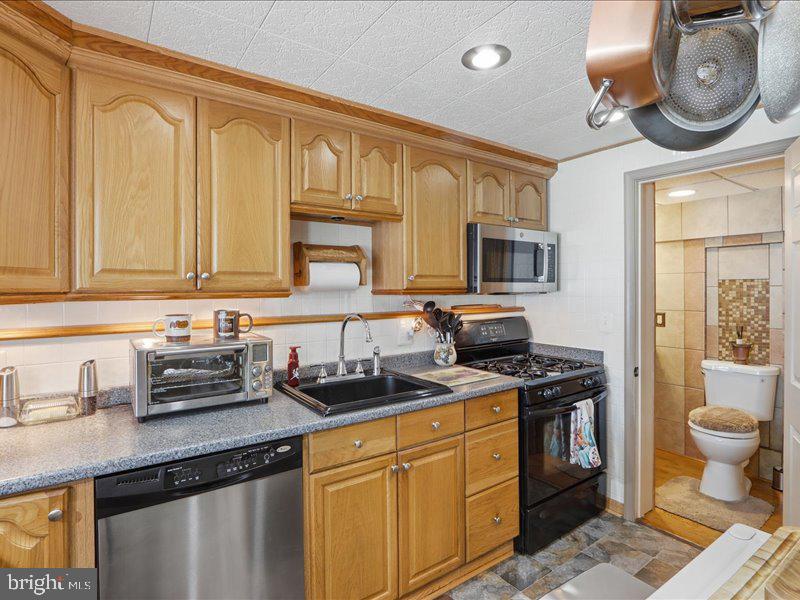 FRIENDSHIP GARDENS - Residential