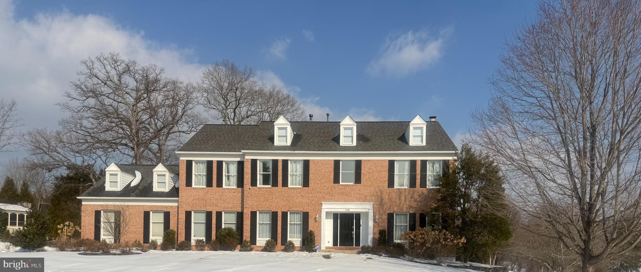 HUNTER MILL ESTATES - Residential