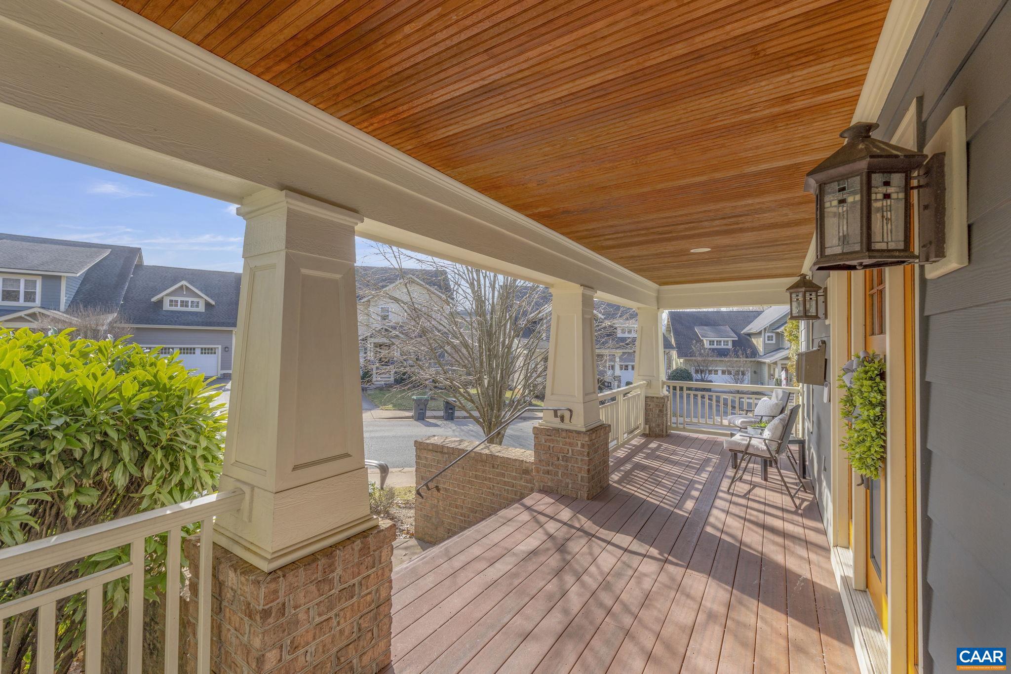 VILLAGE PLACE - Residential