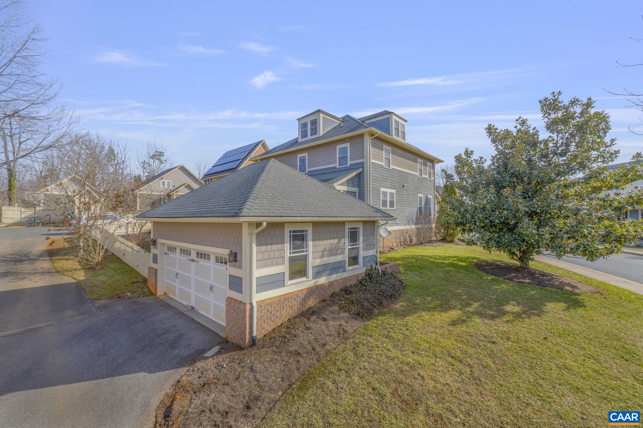 VILLAGE PLACE - Residential