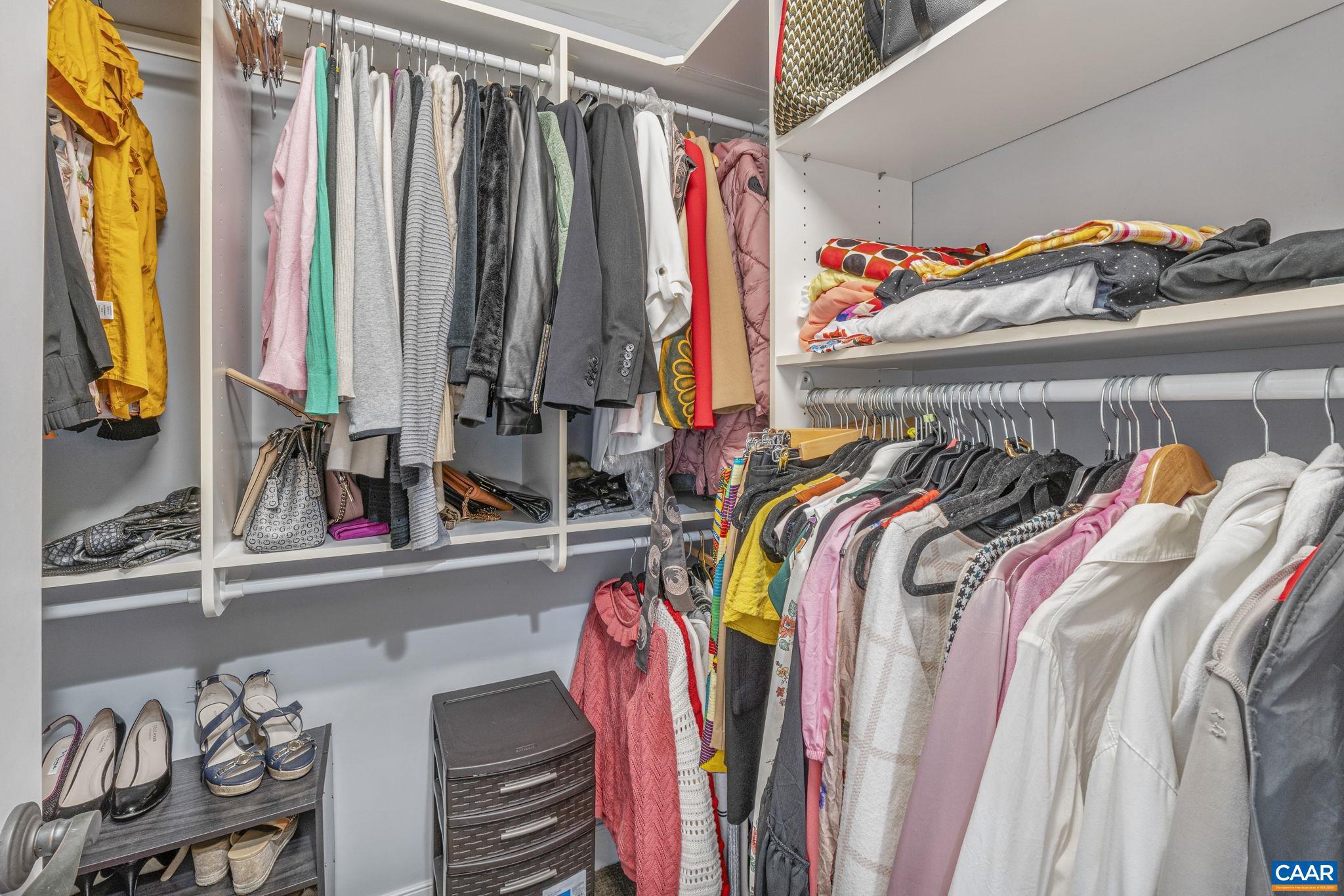 VILLAGE PLACE - Residential