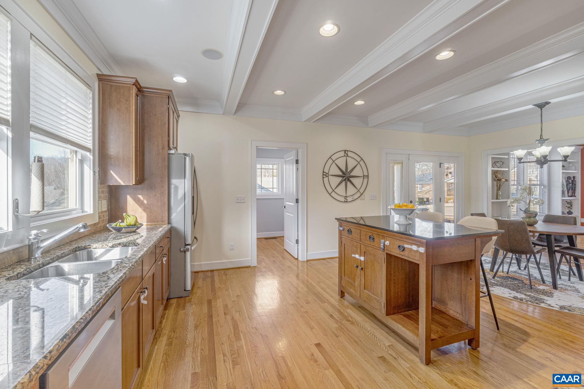 VILLAGE PLACE - Residential