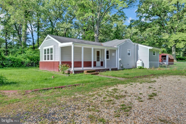 8206 WATERFORD RD, PASADENA, MD 21122 - Image 96e4bc98ad8c5cf2e12e22140f8517c9/532369933