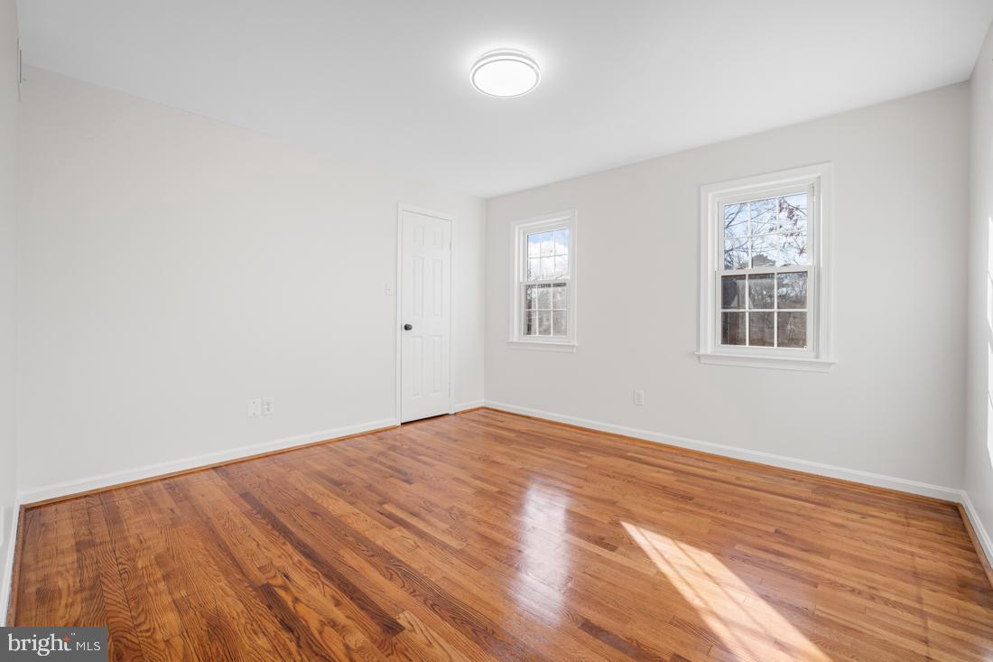 KINGS MANOR - Residential