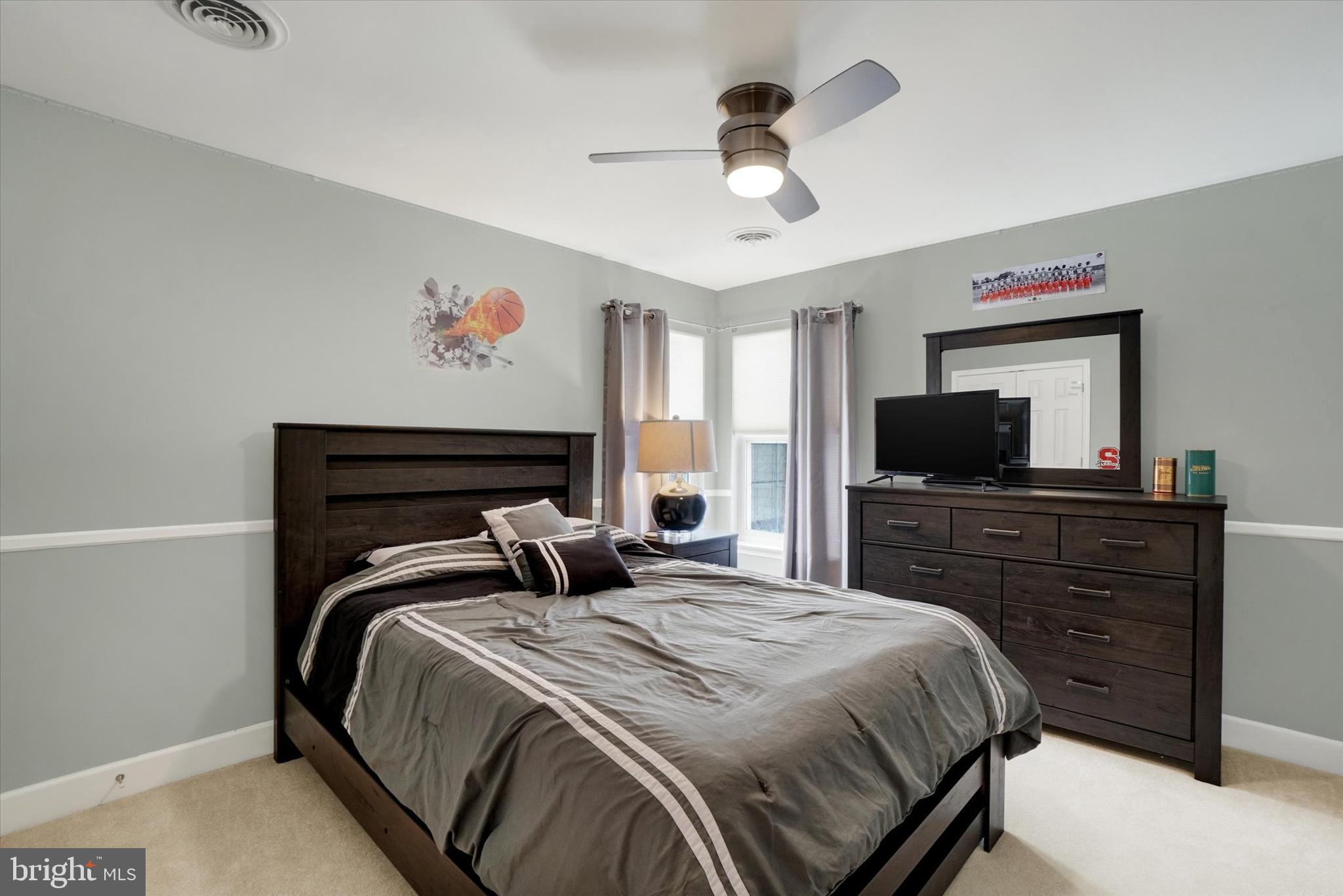 SUMMER'S GLEN - Residential