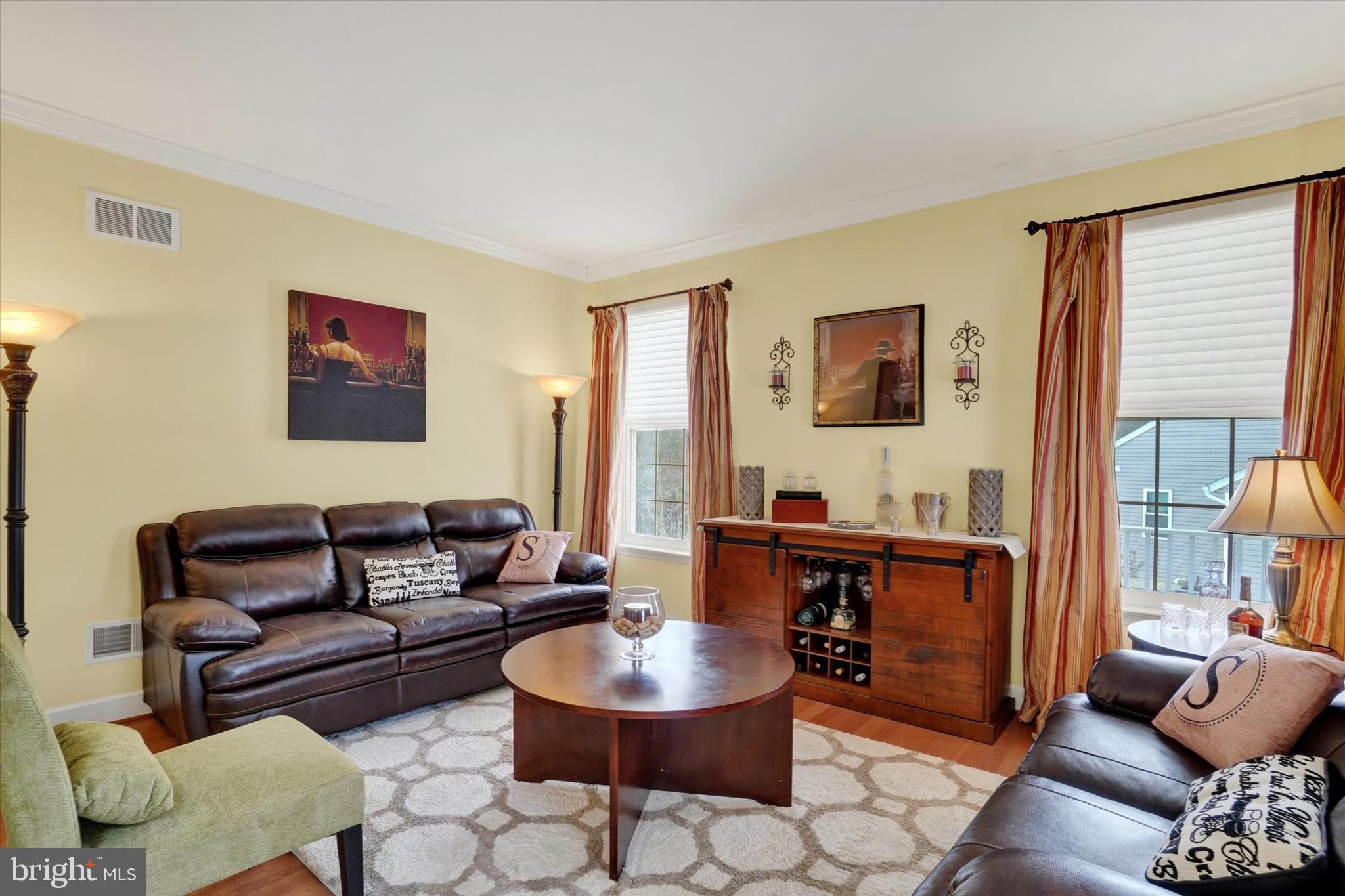 SUMMER'S GLEN - Residential