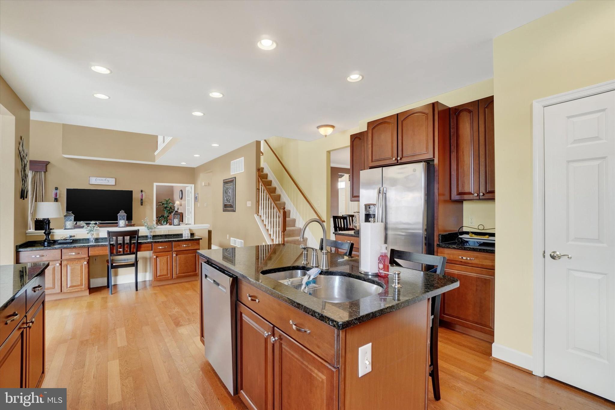 SUMMER'S GLEN - Residential