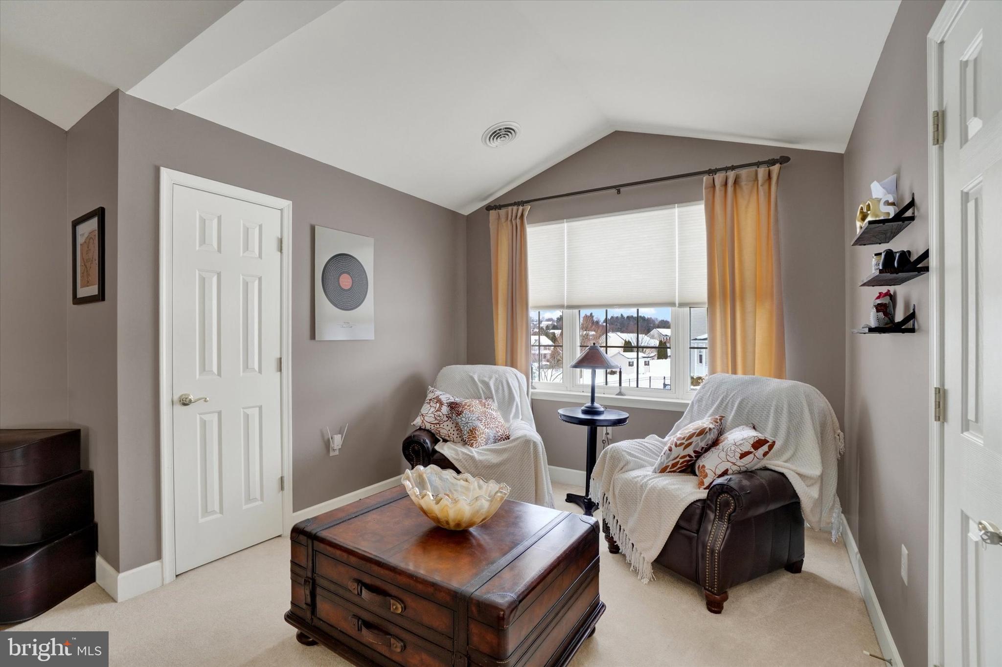 SUMMER'S GLEN - Residential