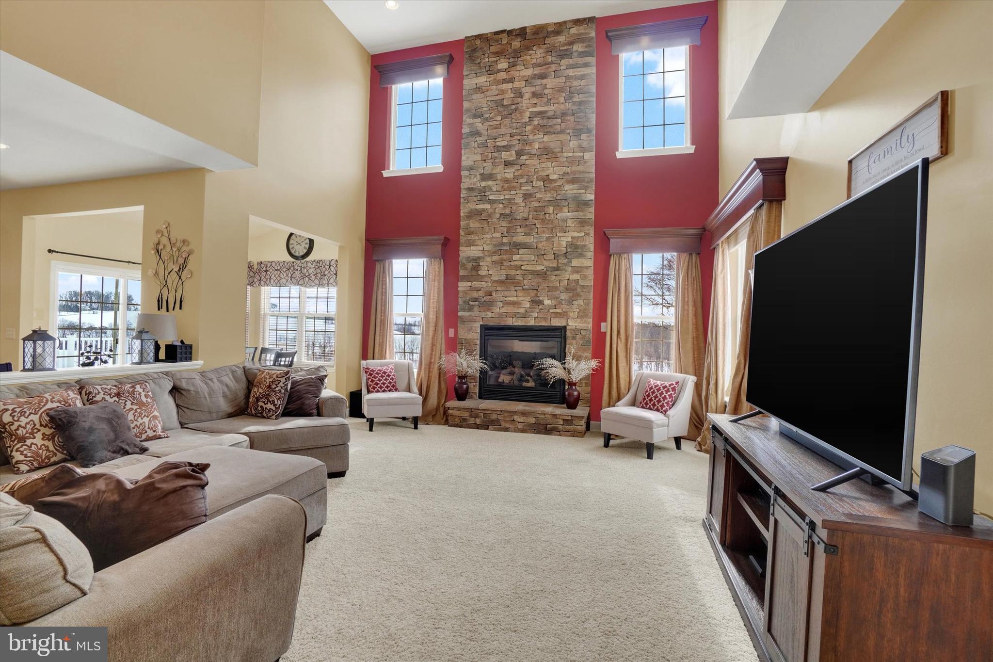 SUMMER'S GLEN - Residential