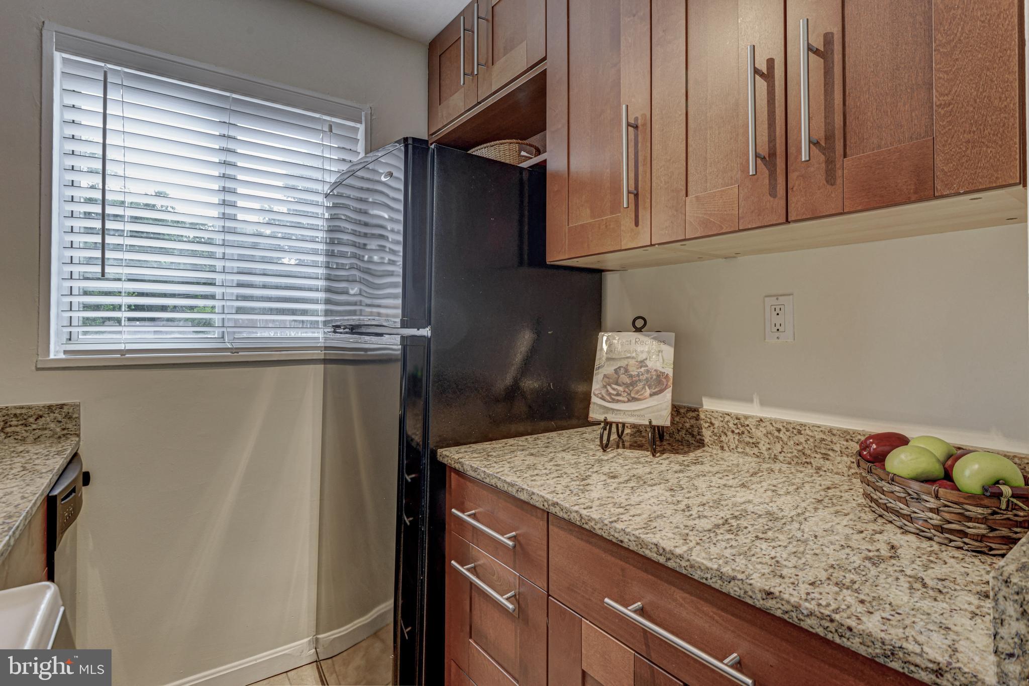 FOREST GLEN - Residential Lease