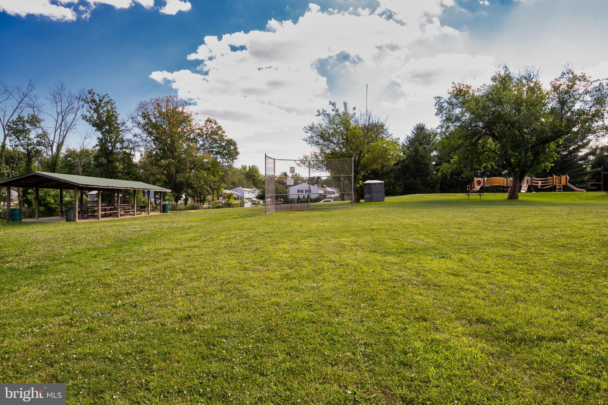 WESTVIEW PARK - Residential