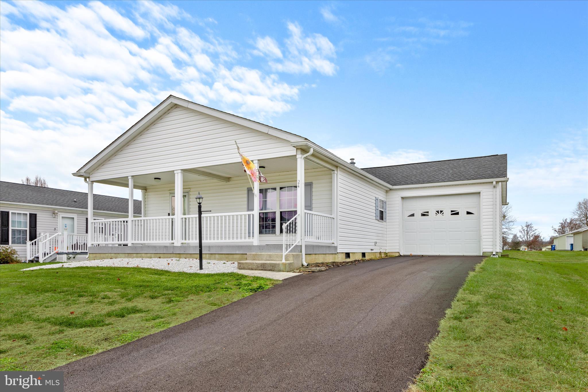 24 S STETSON LANE 210