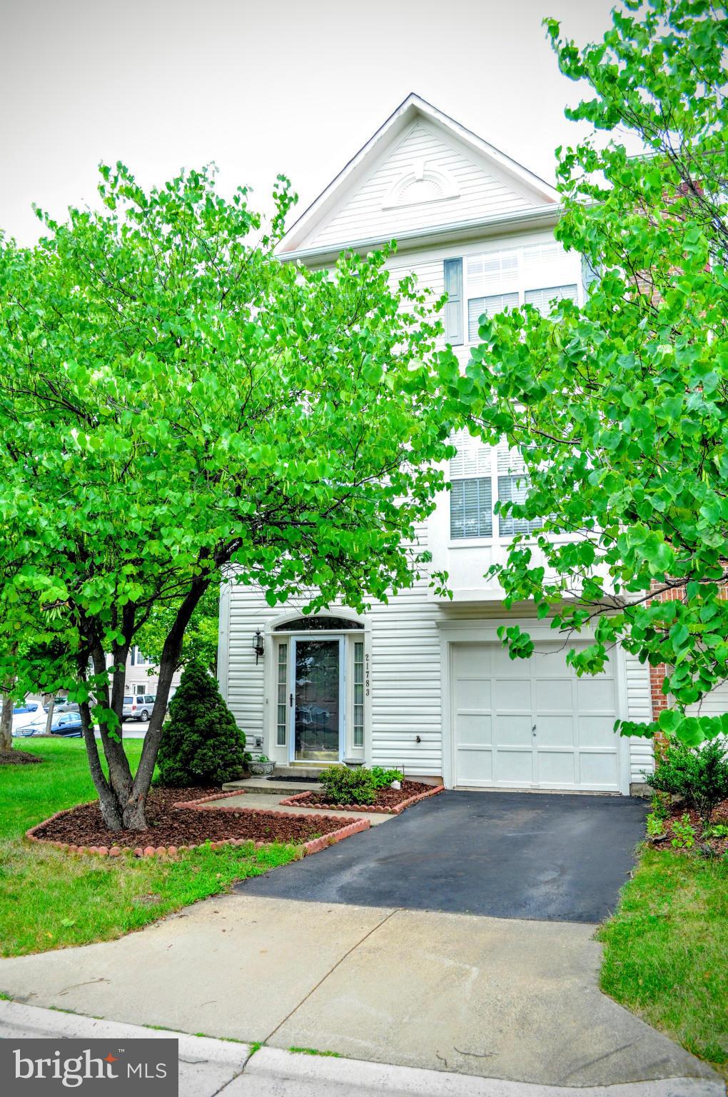 CROSSROADS MANOR - Residential Lease