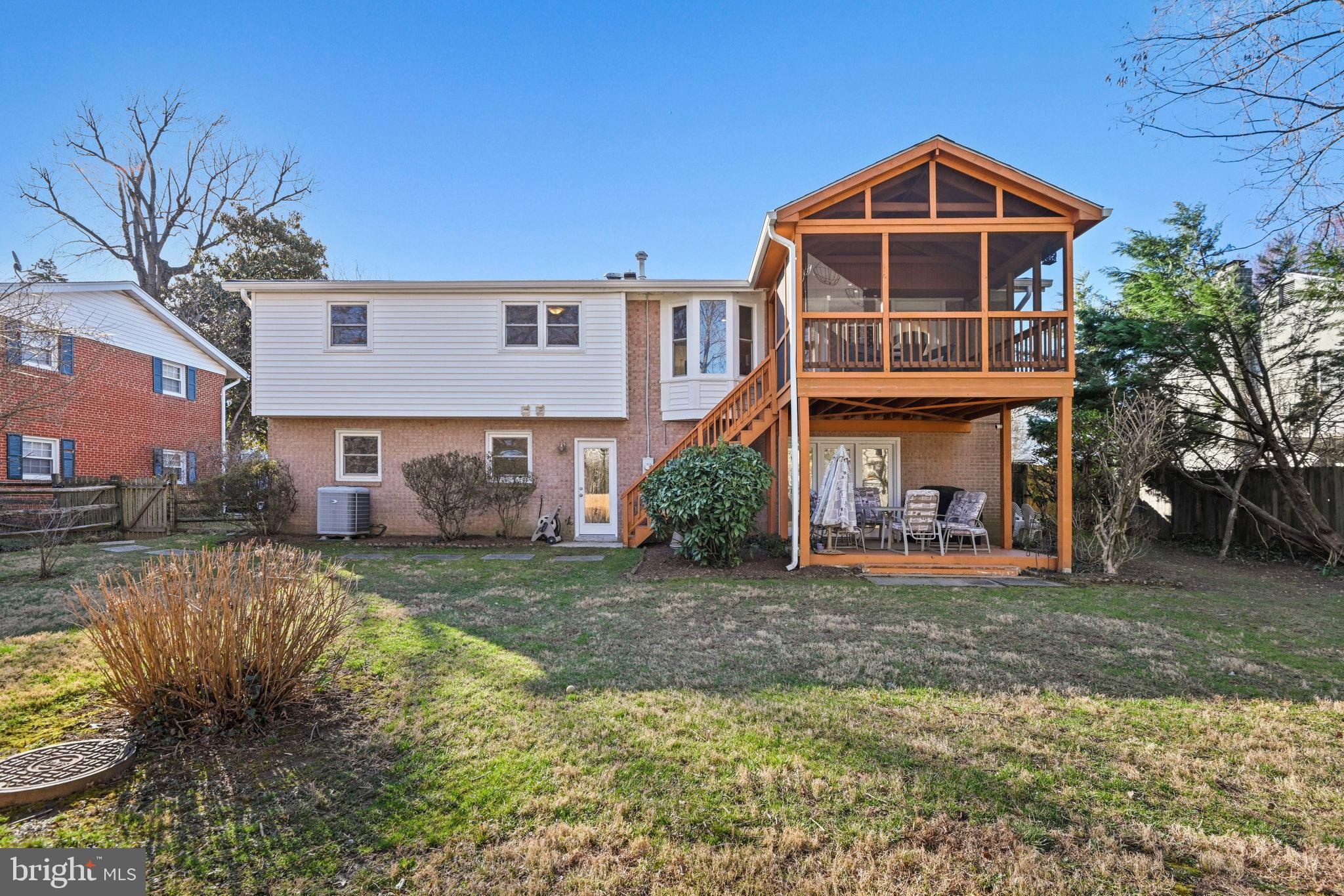 MCLEAN MANOR - Residential Lease