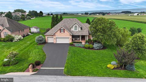 Homes For Sale - 3208 Baltusrol Drive<br/> CHAMBERSBURG, PA 17202
