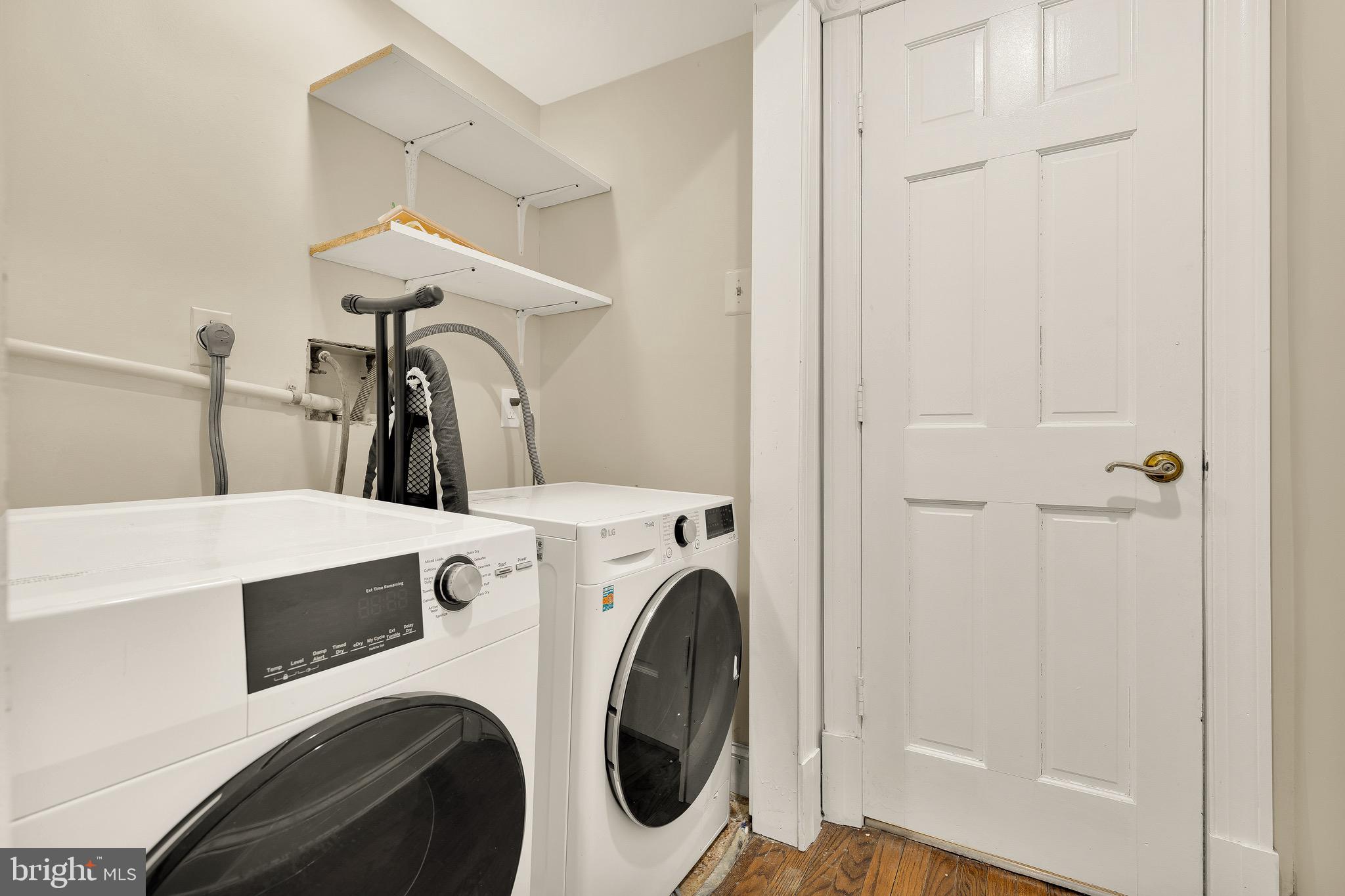 CAPITOL HILL - Commercial Sale