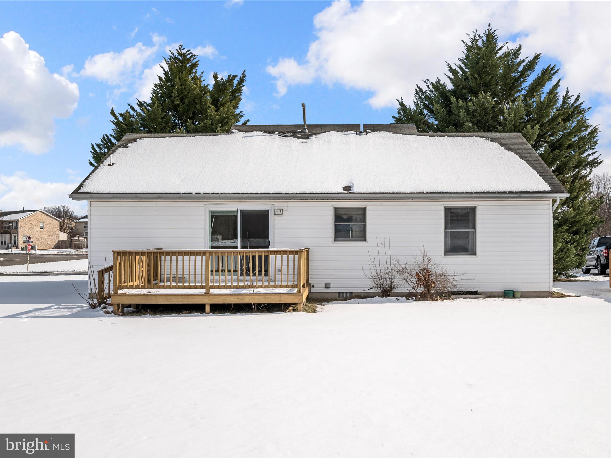 HUNTINGTON MEADOWS - Residential