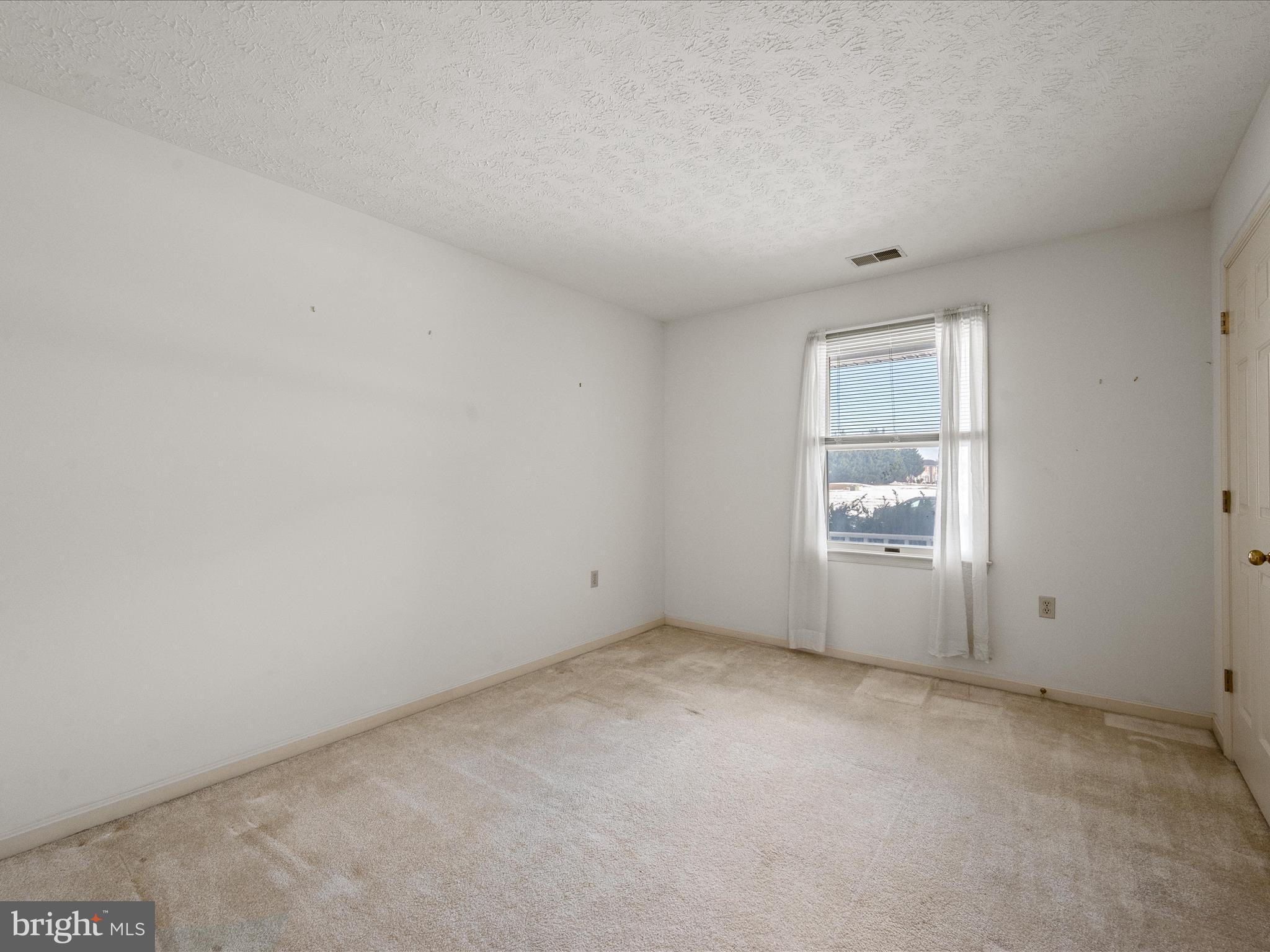 HUNTINGTON MEADOWS - Residential