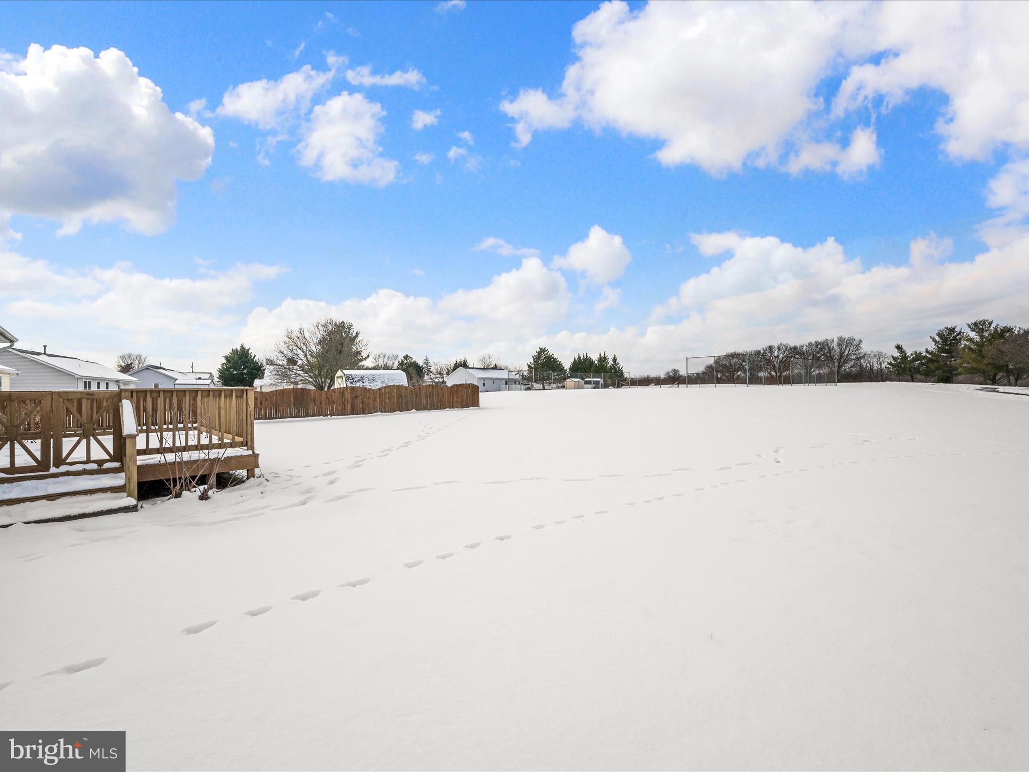 HUNTINGTON MEADOWS - Residential