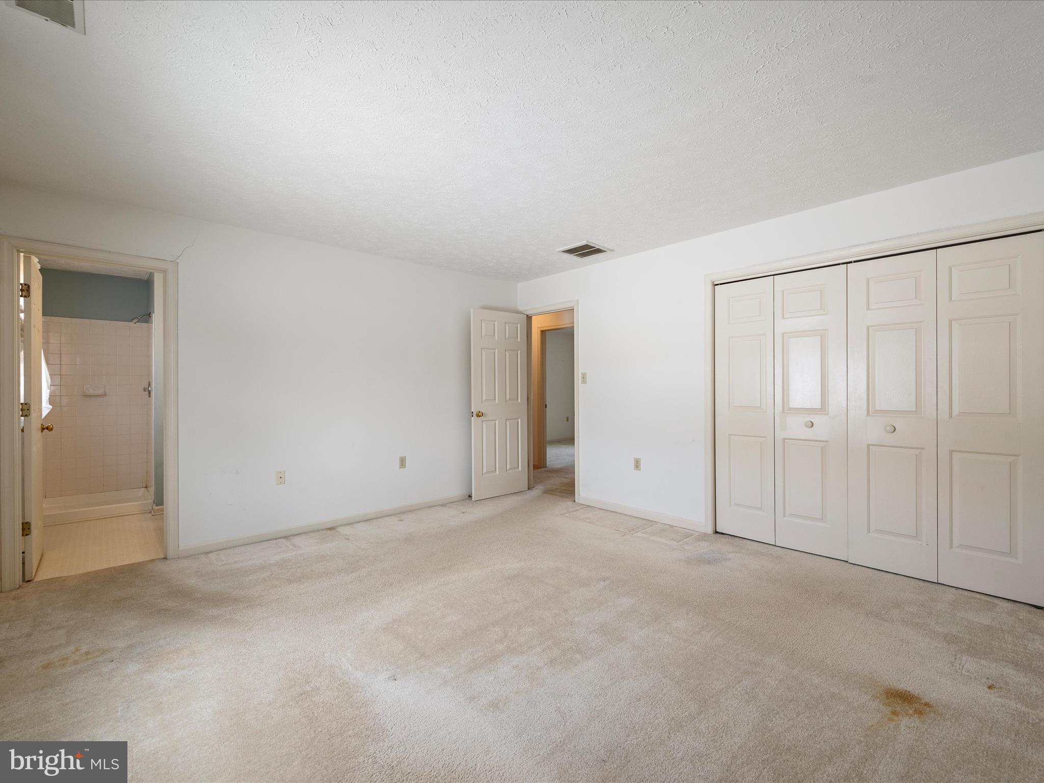HUNTINGTON MEADOWS - Residential