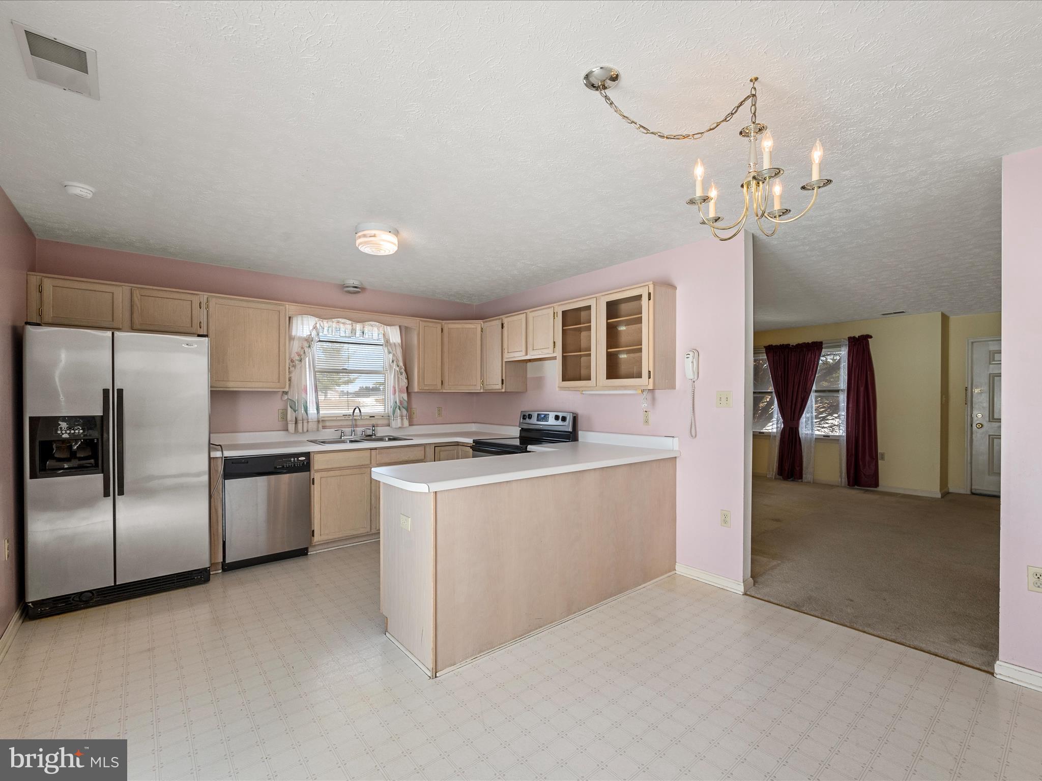 HUNTINGTON MEADOWS - Residential