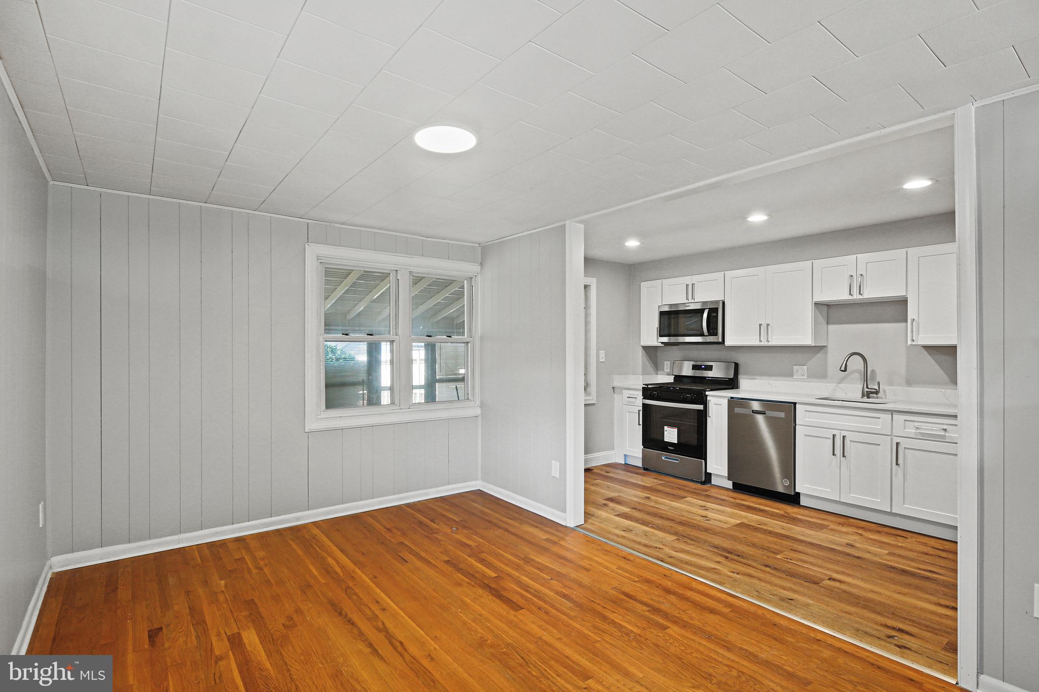 EASTCREST - Residential Lease