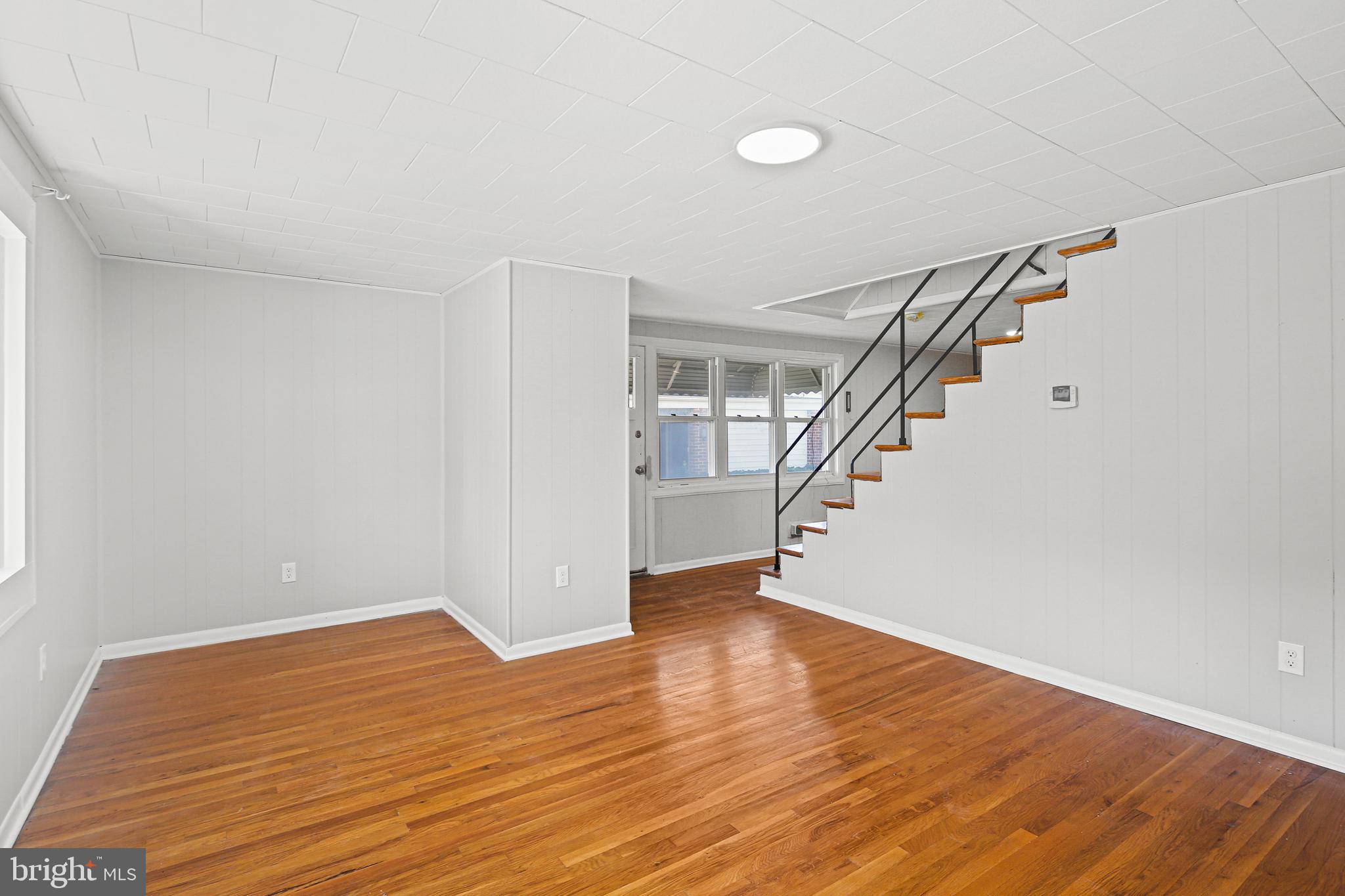 EASTCREST - Residential Lease