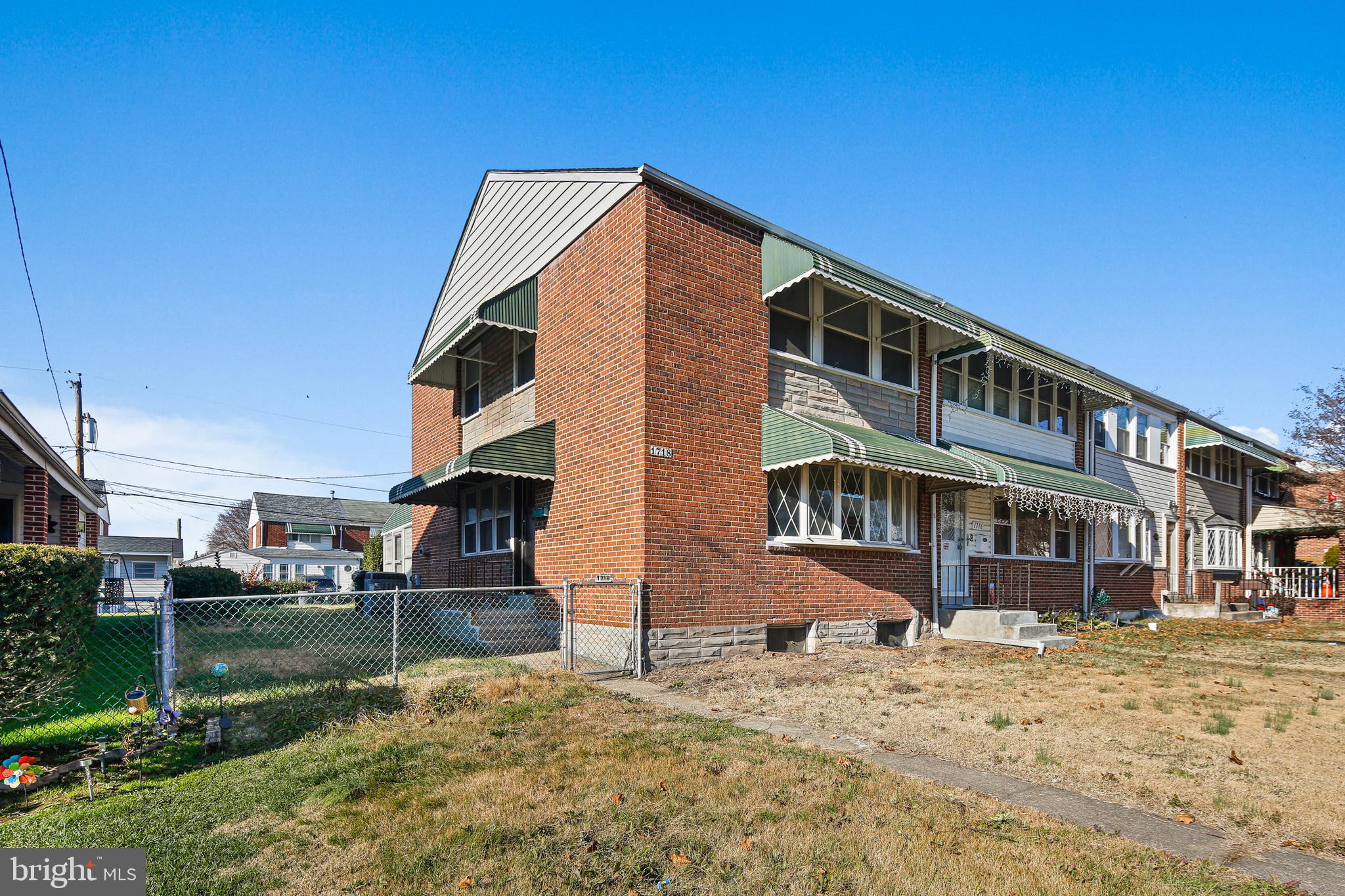 EASTCREST - Residential Lease