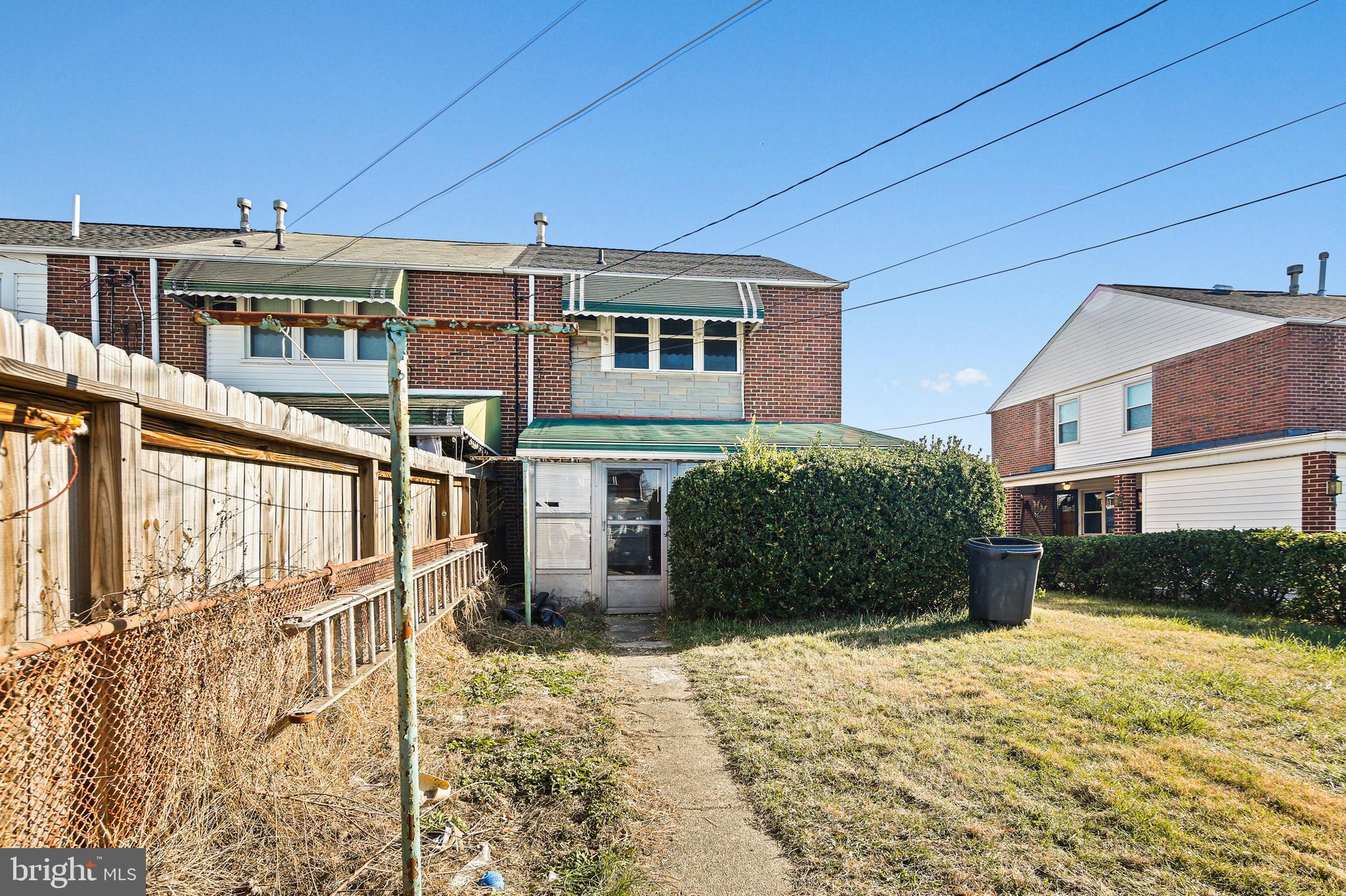 EASTCREST - Residential Lease