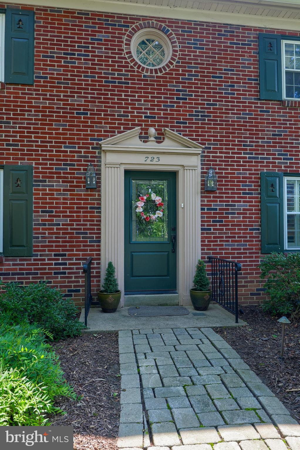 723 FARMINGDALE ROAD