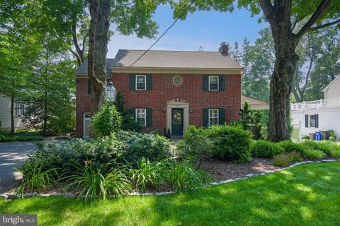 Photo of 723 Farmingdale Road, LANCASTER, PA 17603 (MLS # PALA2073750)