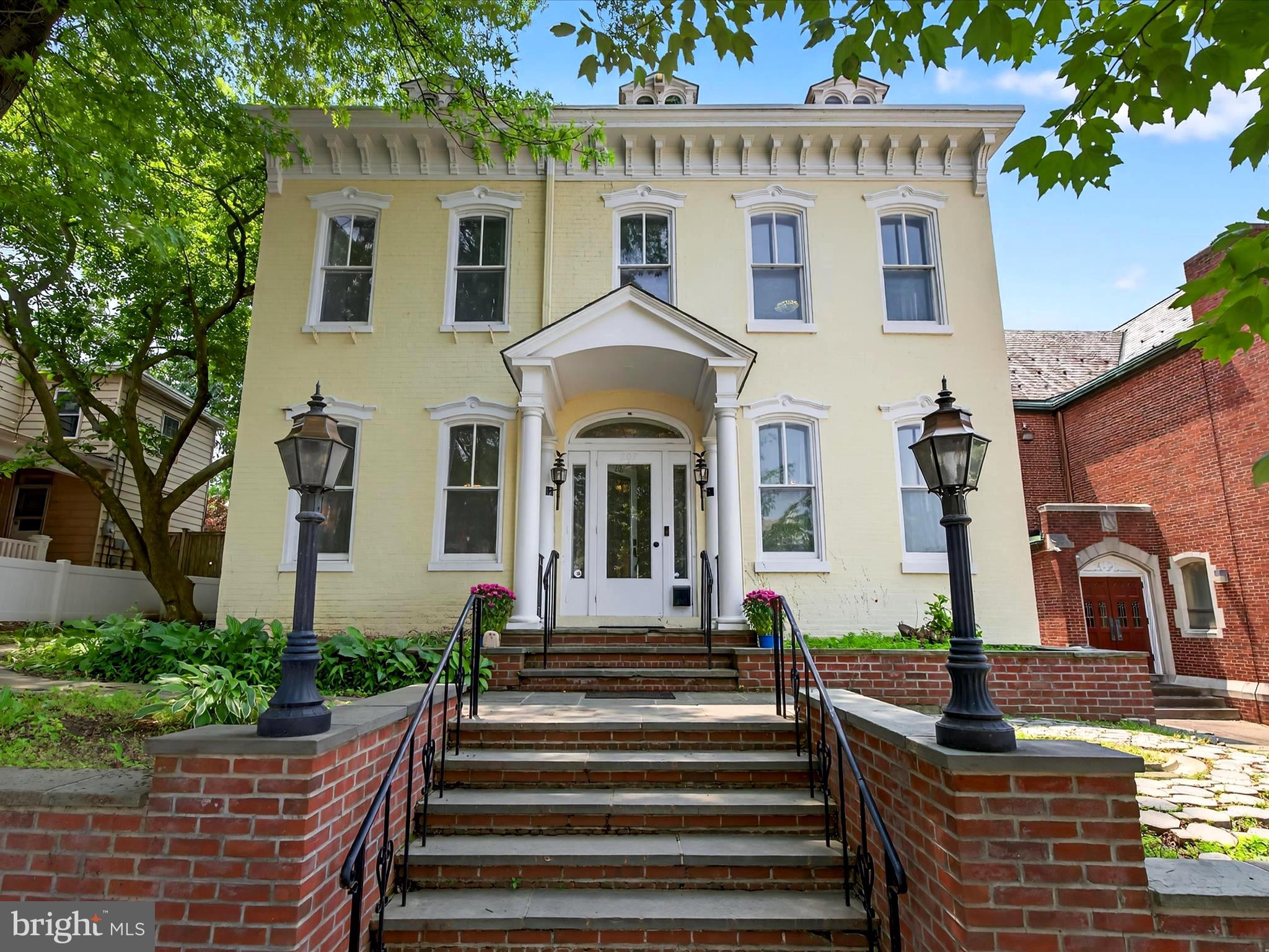 207 E MAIN STREET