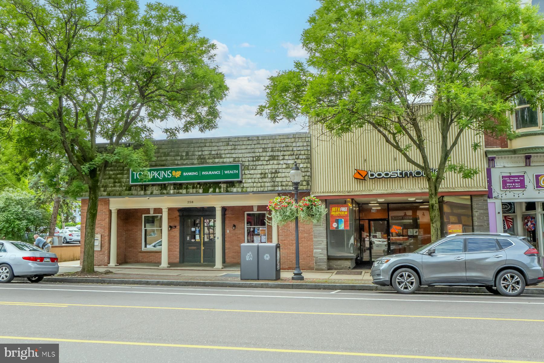 256 E HIGH STREET