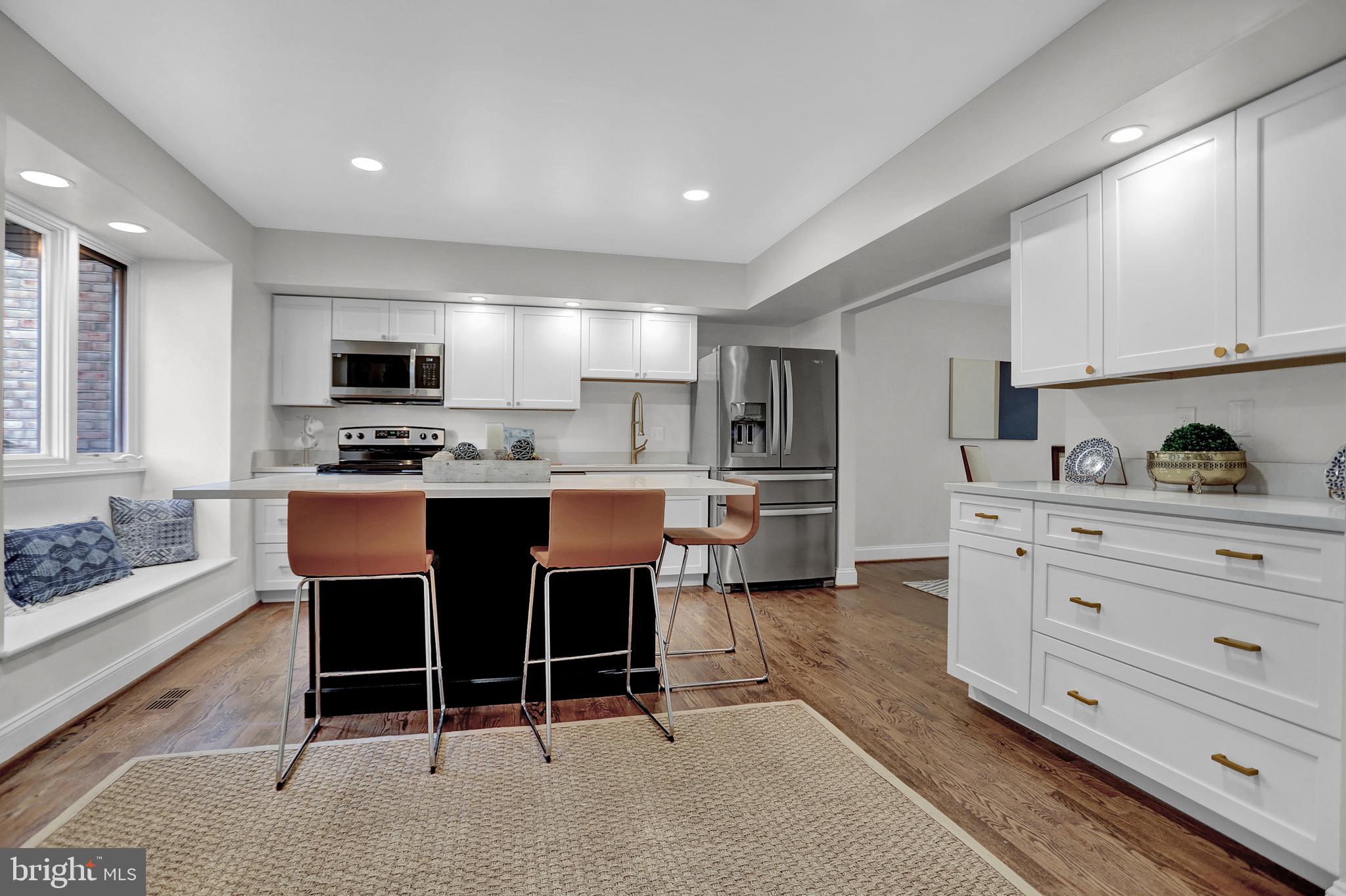 VALLEYWOOD AT FIVE FARMS - Residential