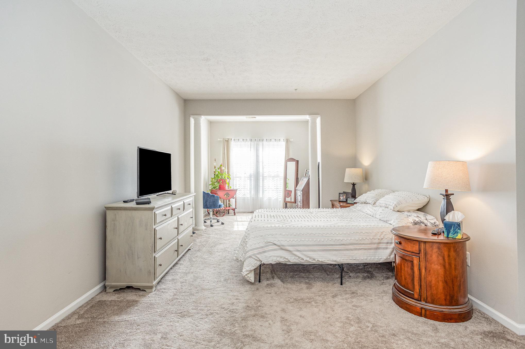 WINDSOR AT PERRY HALL FARMS - Residential