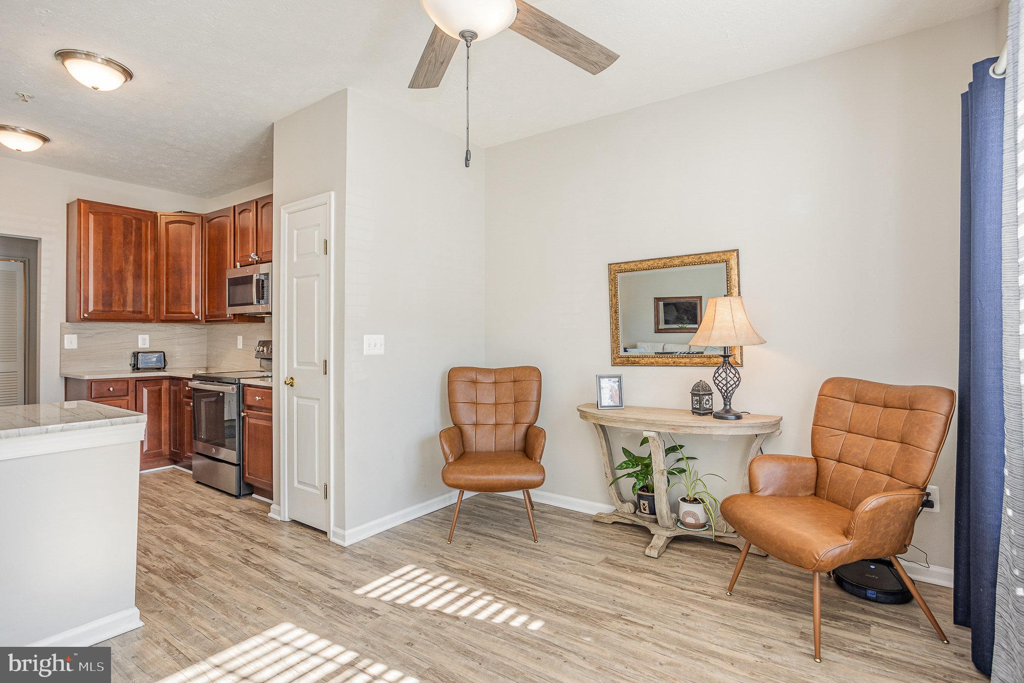 WINDSOR AT PERRY HALL FARMS - Residential