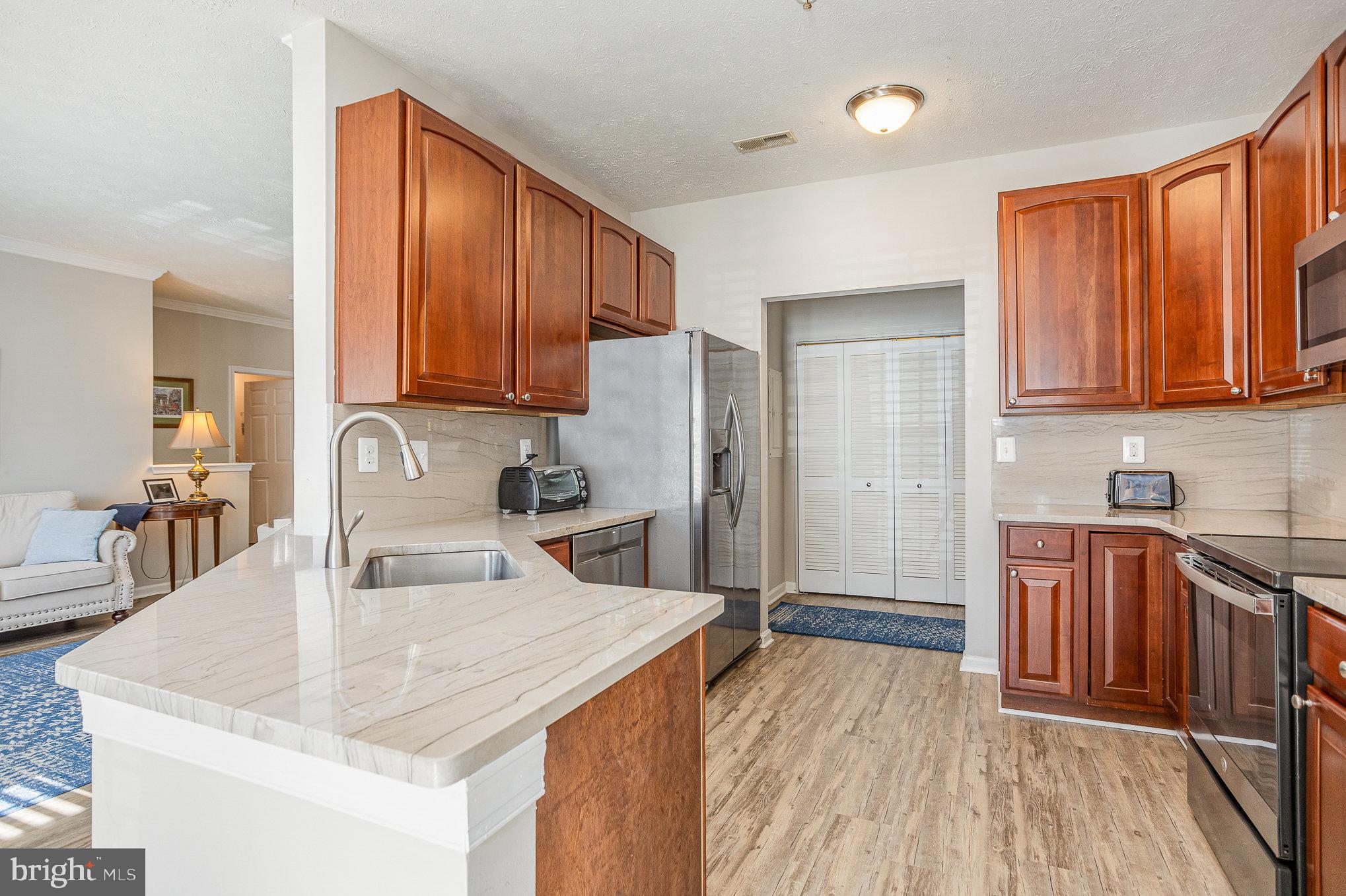 WINDSOR AT PERRY HALL FARMS - Residential