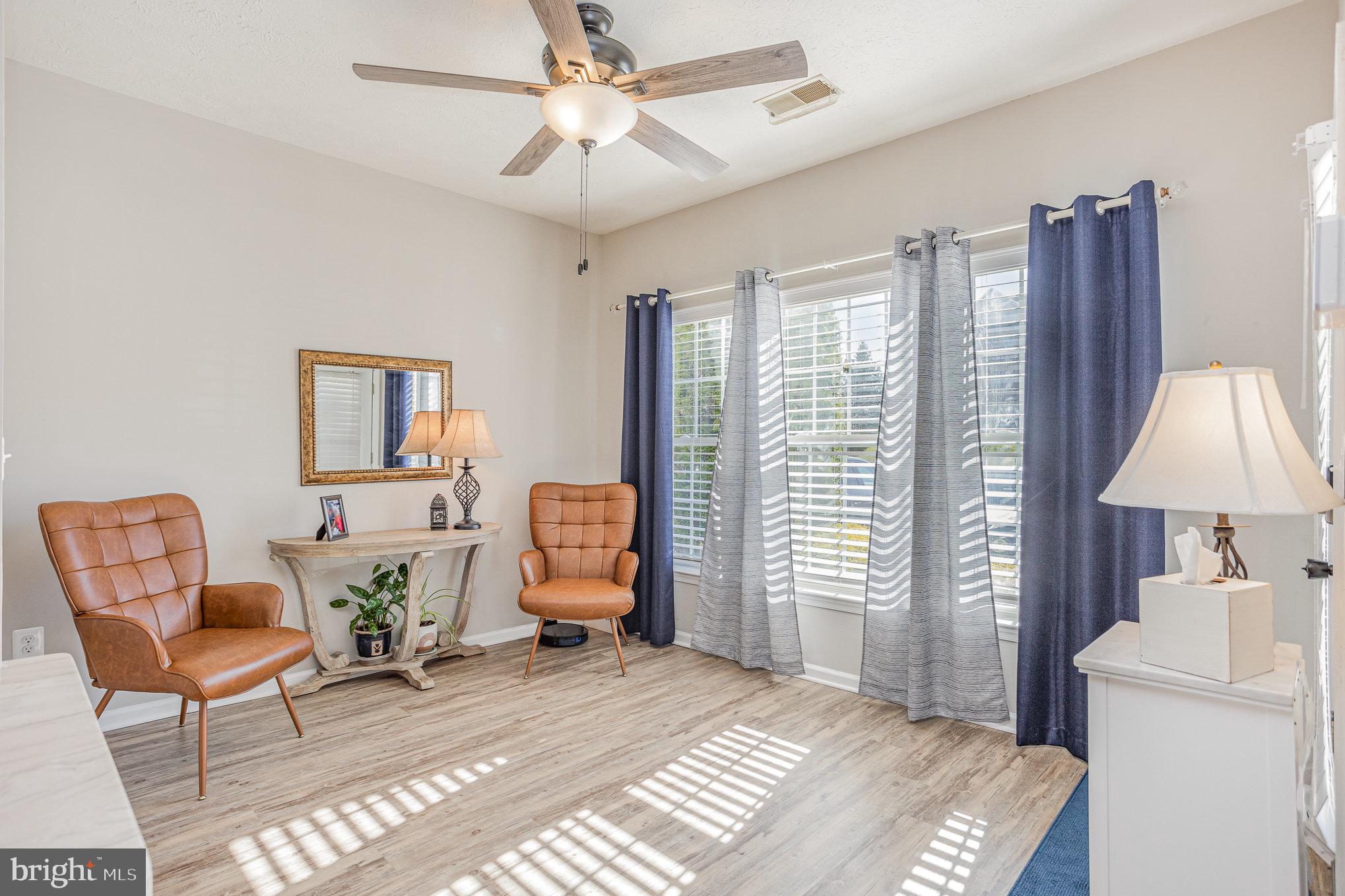 WINDSOR AT PERRY HALL FARMS - Residential