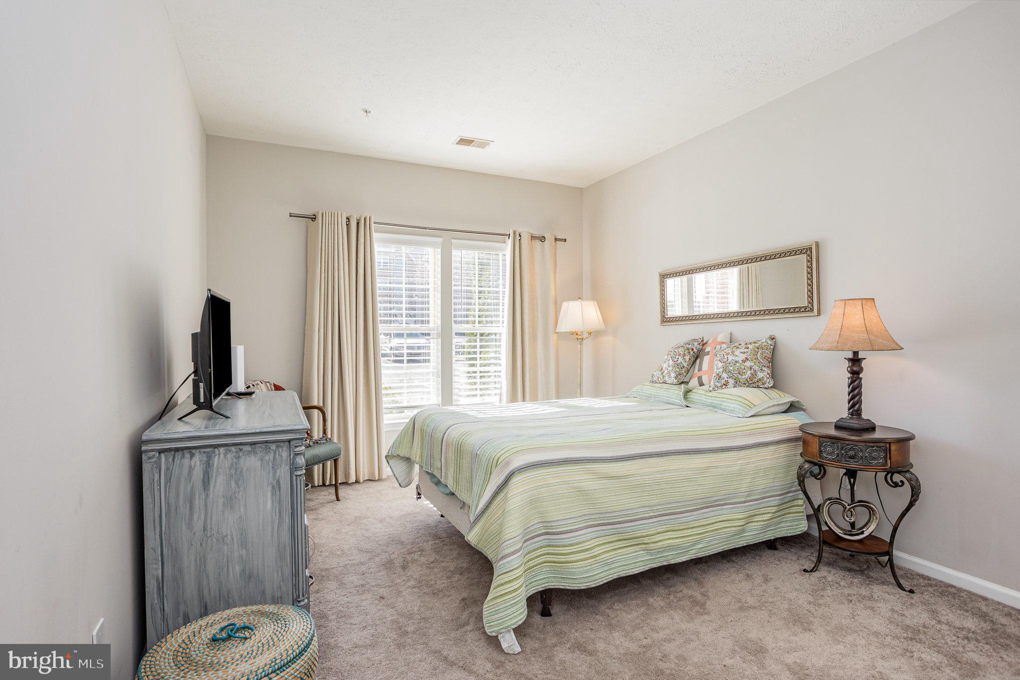 WINDSOR AT PERRY HALL FARMS - Residential