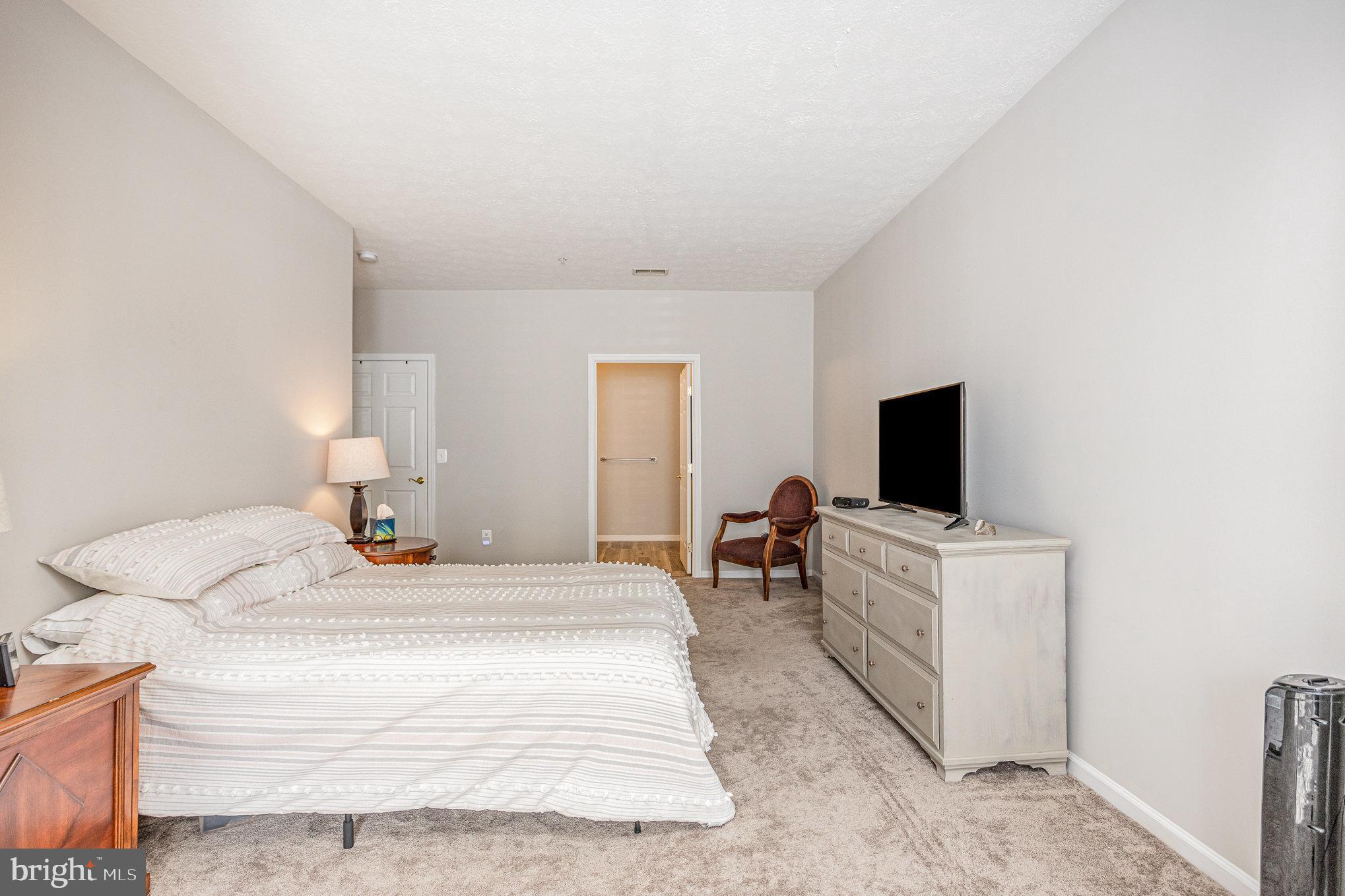 WINDSOR AT PERRY HALL FARMS - Residential