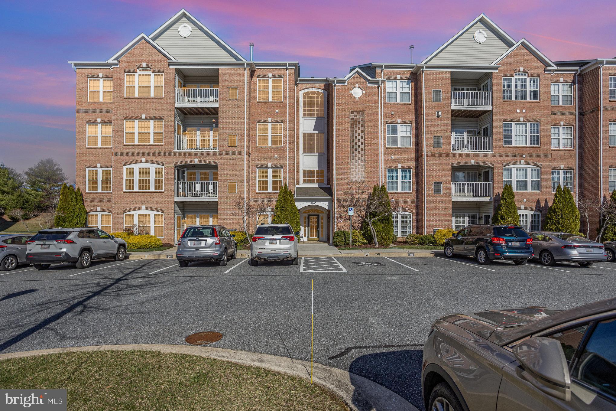 WINDSOR AT PERRY HALL FARMS - Residential