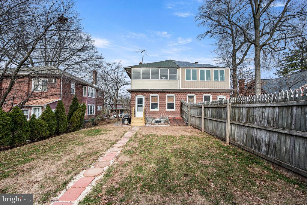 Photo of 814 N Evans Street, POTTSTOWN, PA 19464 (MLS # PAMC2163412)