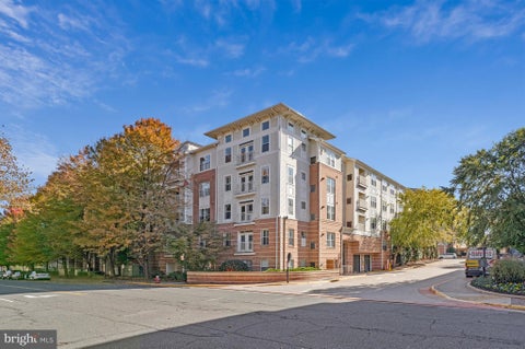 Photo of 9480 Virginia Center Boulevard #412, VIENNA, VA 22181 (MLS # VAFX2347808)