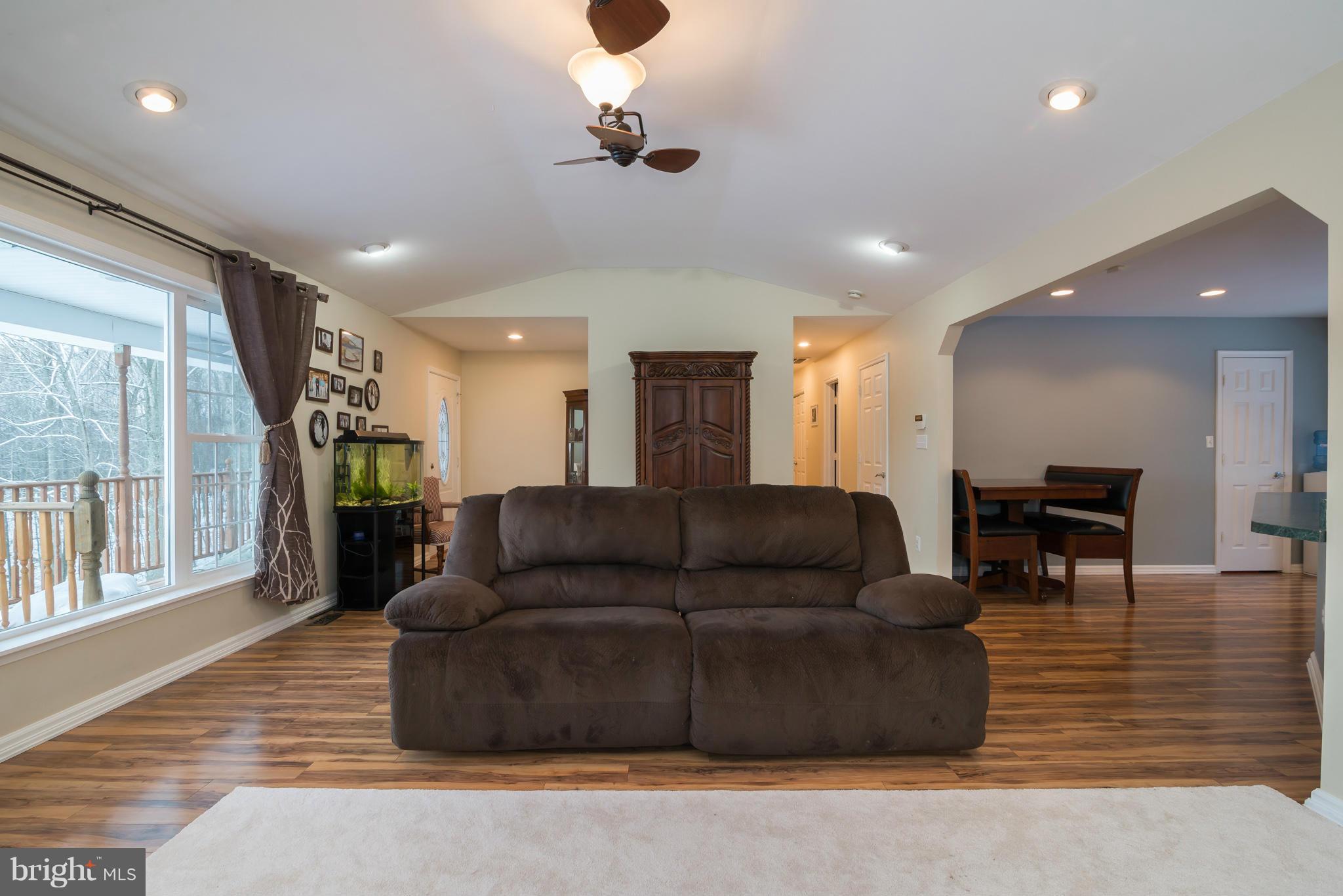 GOLLER HILLS - Residential