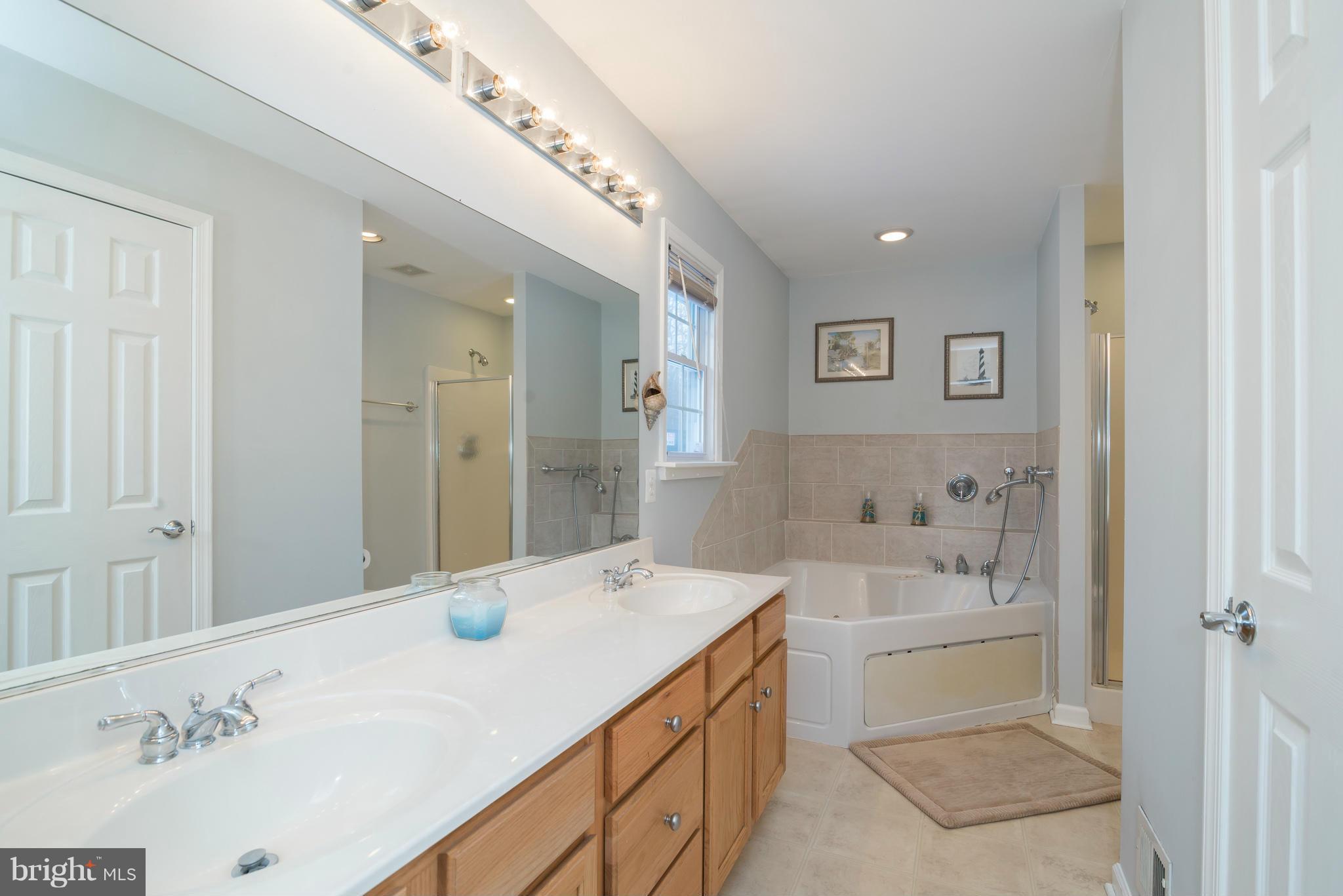 GOLLER HILLS - Residential