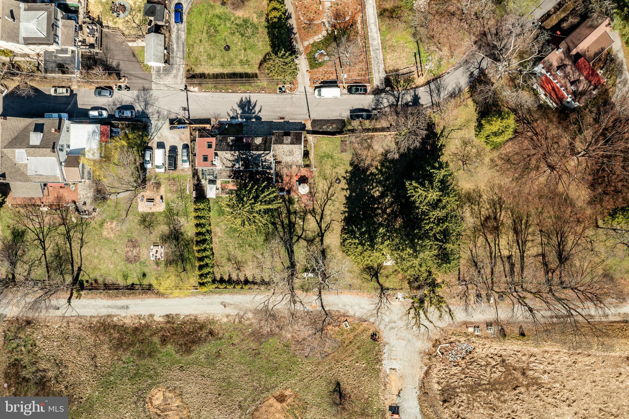 LAFAYETTE HILL - Residential